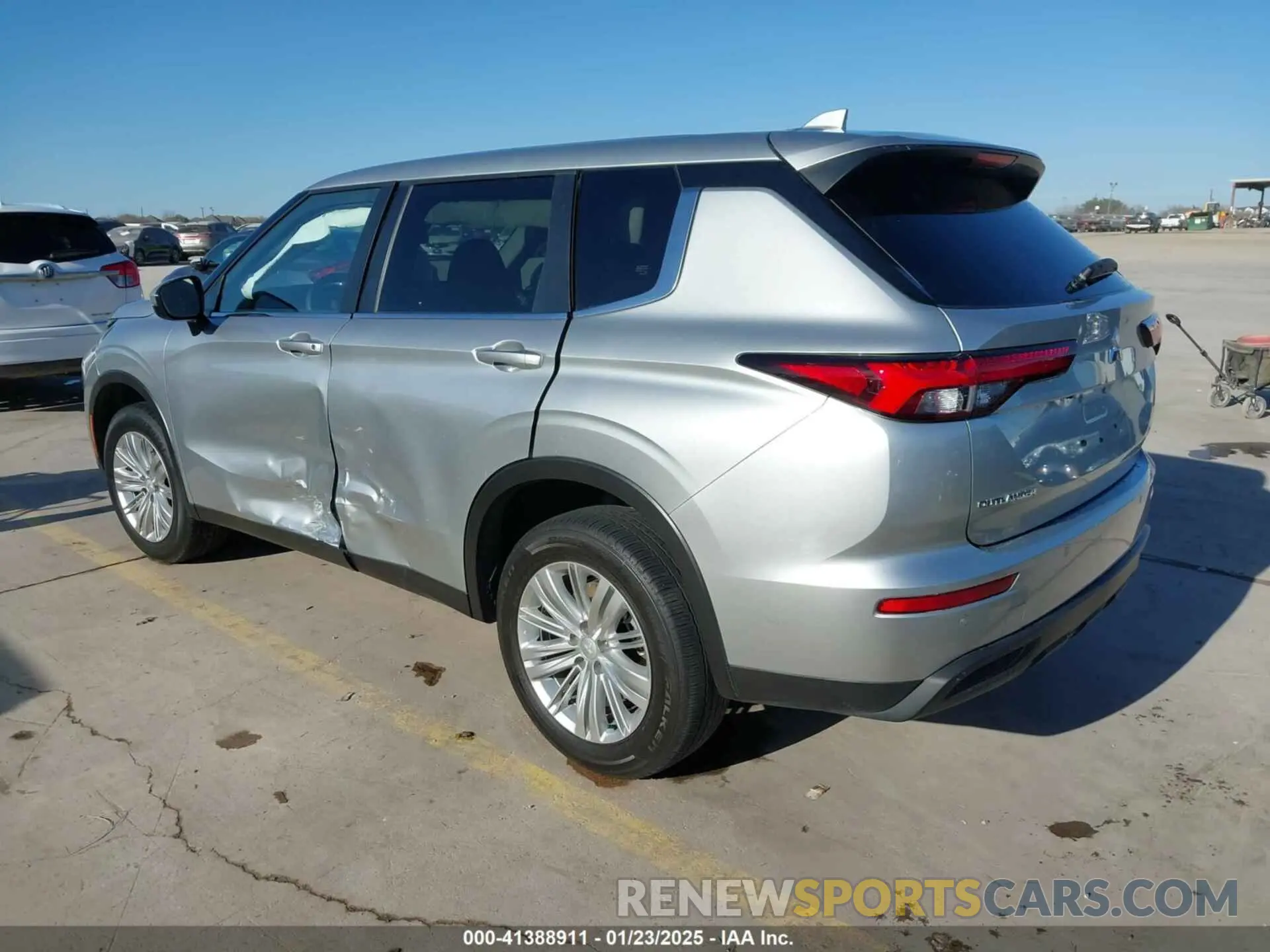 3 fotografías del automóvil dañado JA4J3UA81RZ020073 MITSUBISHI OUTLANDER 2024