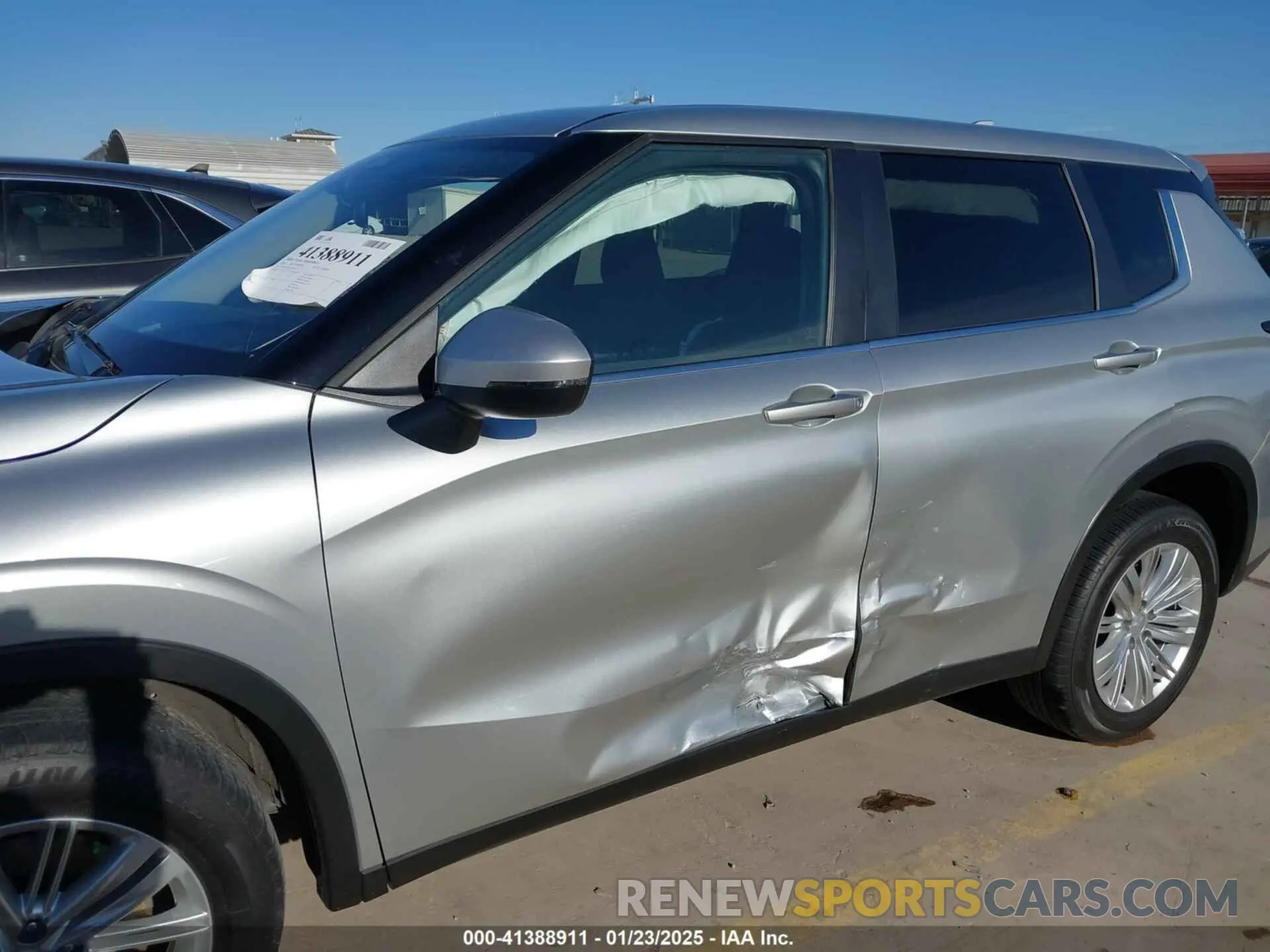 6 fotografías del automóvil dañado JA4J3UA81RZ020073 MITSUBISHI OUTLANDER 2024