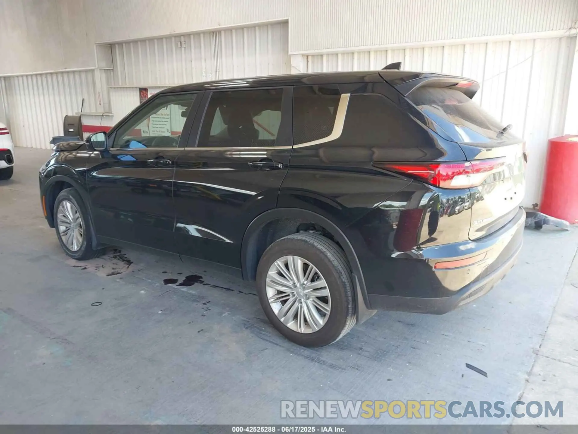 3 fotografías del automóvil dañado JA4J3UA84RZ028541 MITSUBISHI OUTLANDER 2024