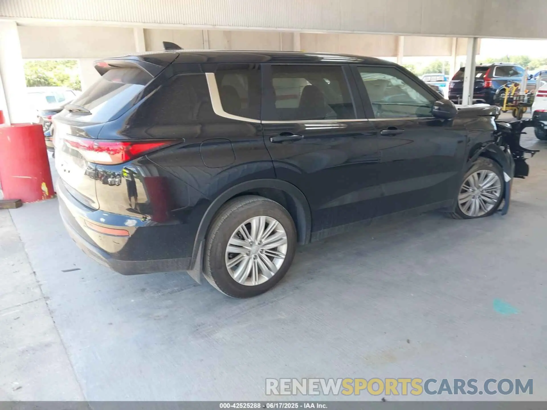 4 fotografías del automóvil dañado JA4J3UA84RZ028541 MITSUBISHI OUTLANDER 2024