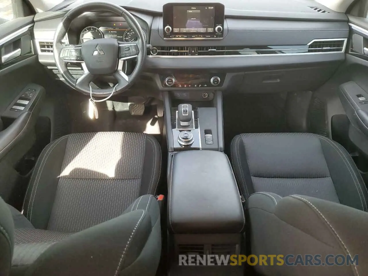 8 fotografías del automóvil dañado JA4J3UA84RZ056047 MITSUBISHI OUTLANDER 2024