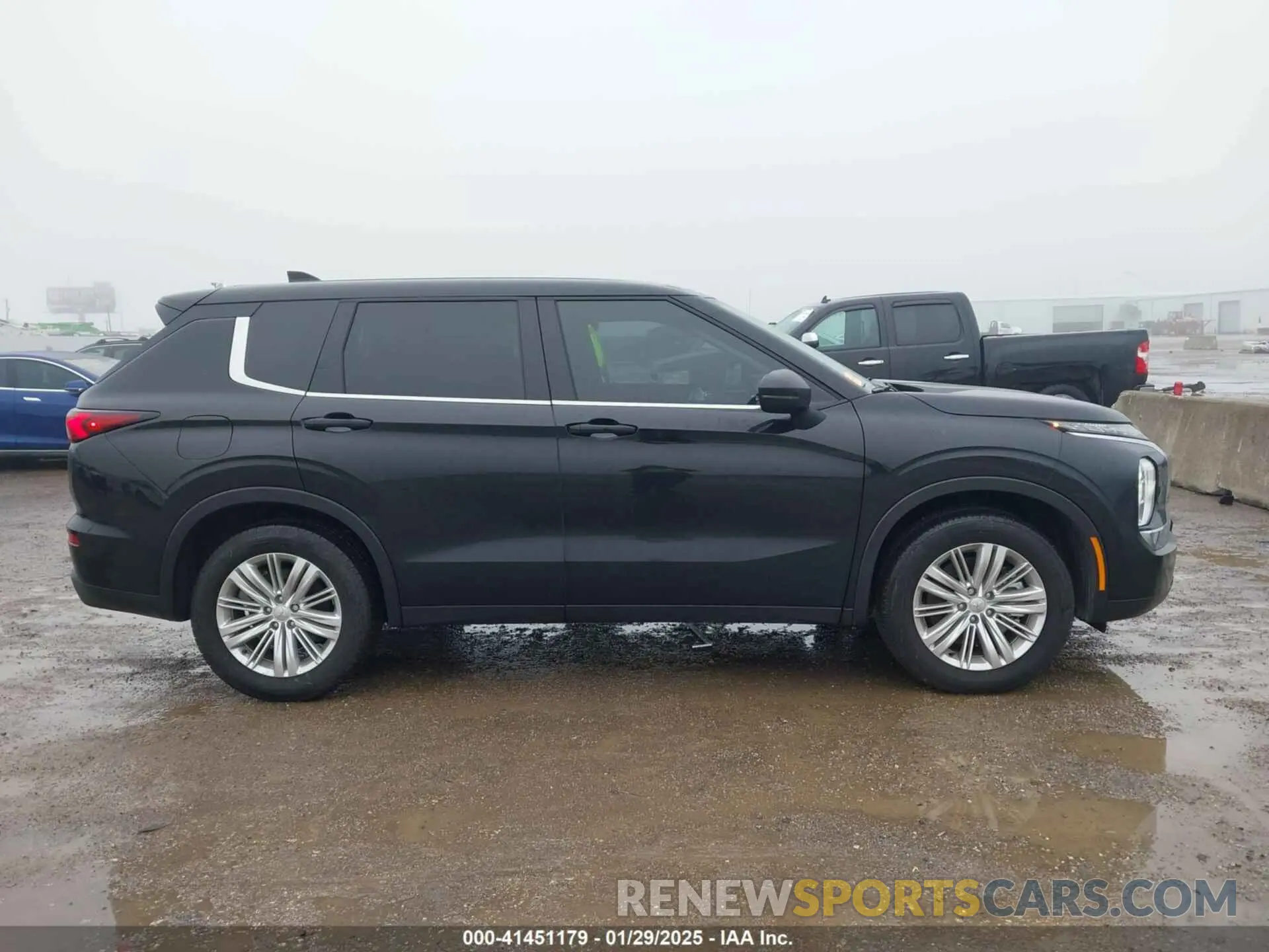 13 fotografías del automóvil dañado JA4J3UA88RZ074065 MITSUBISHI OUTLANDER 2024