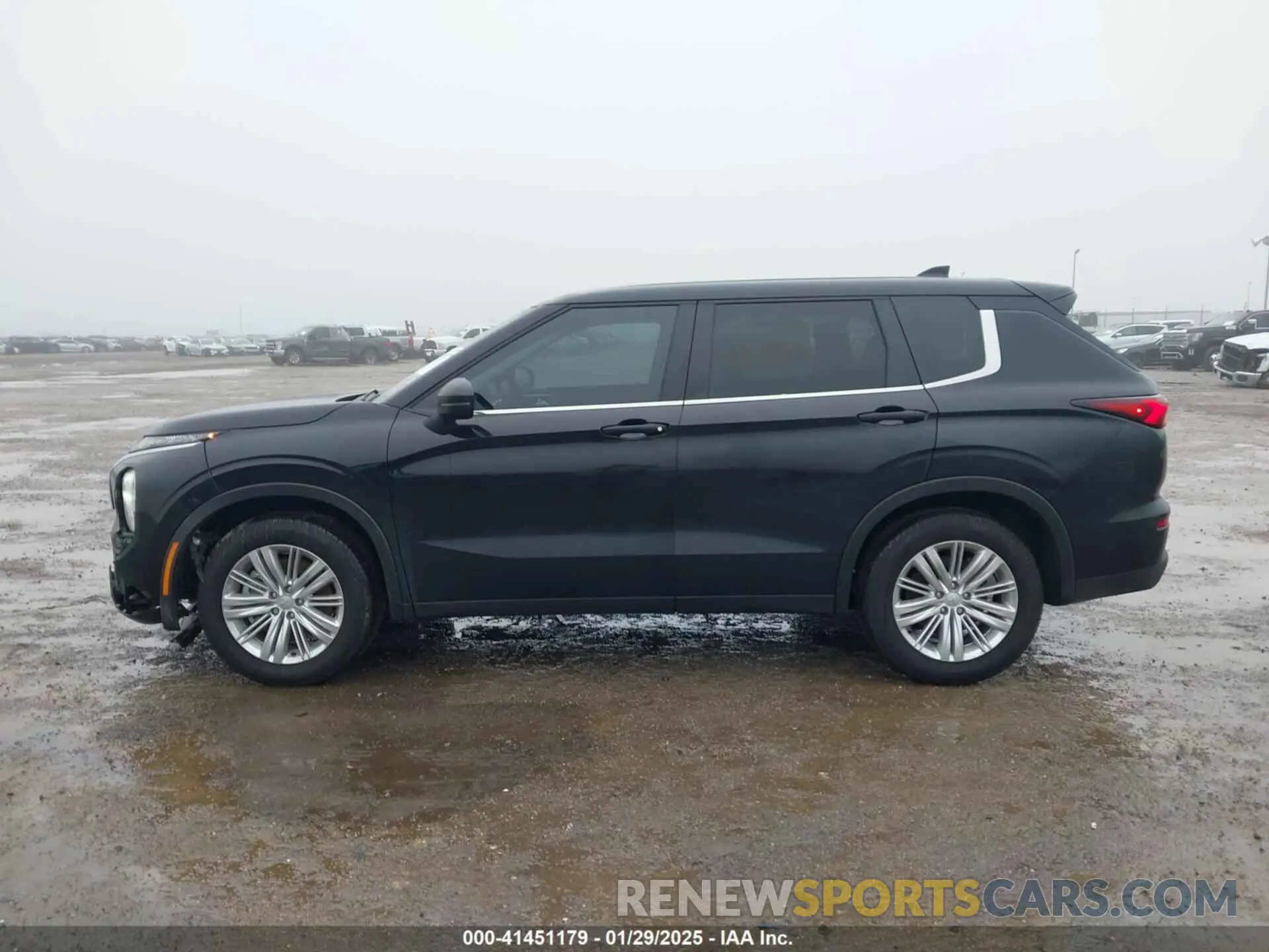 14 fotografías del automóvil dañado JA4J3UA88RZ074065 MITSUBISHI OUTLANDER 2024