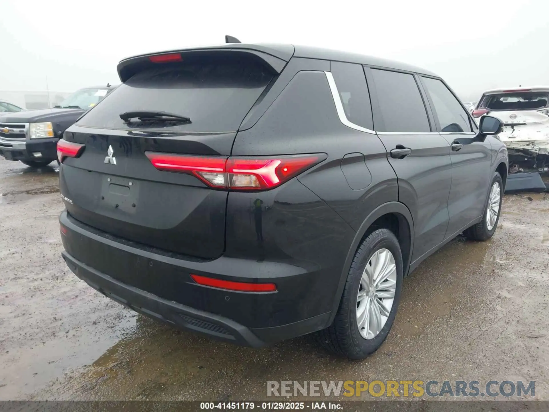 4 fotografías del automóvil dañado JA4J3UA88RZ074065 MITSUBISHI OUTLANDER 2024
