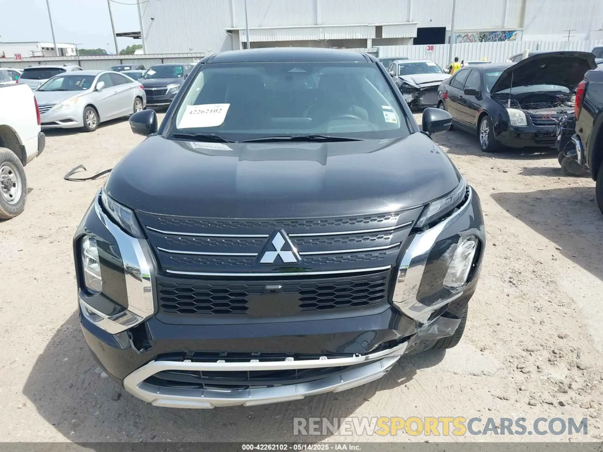 12 fotografías del automóvil dañado JA4J3VA81RZ068453 MITSUBISHI OUTLANDER 2024