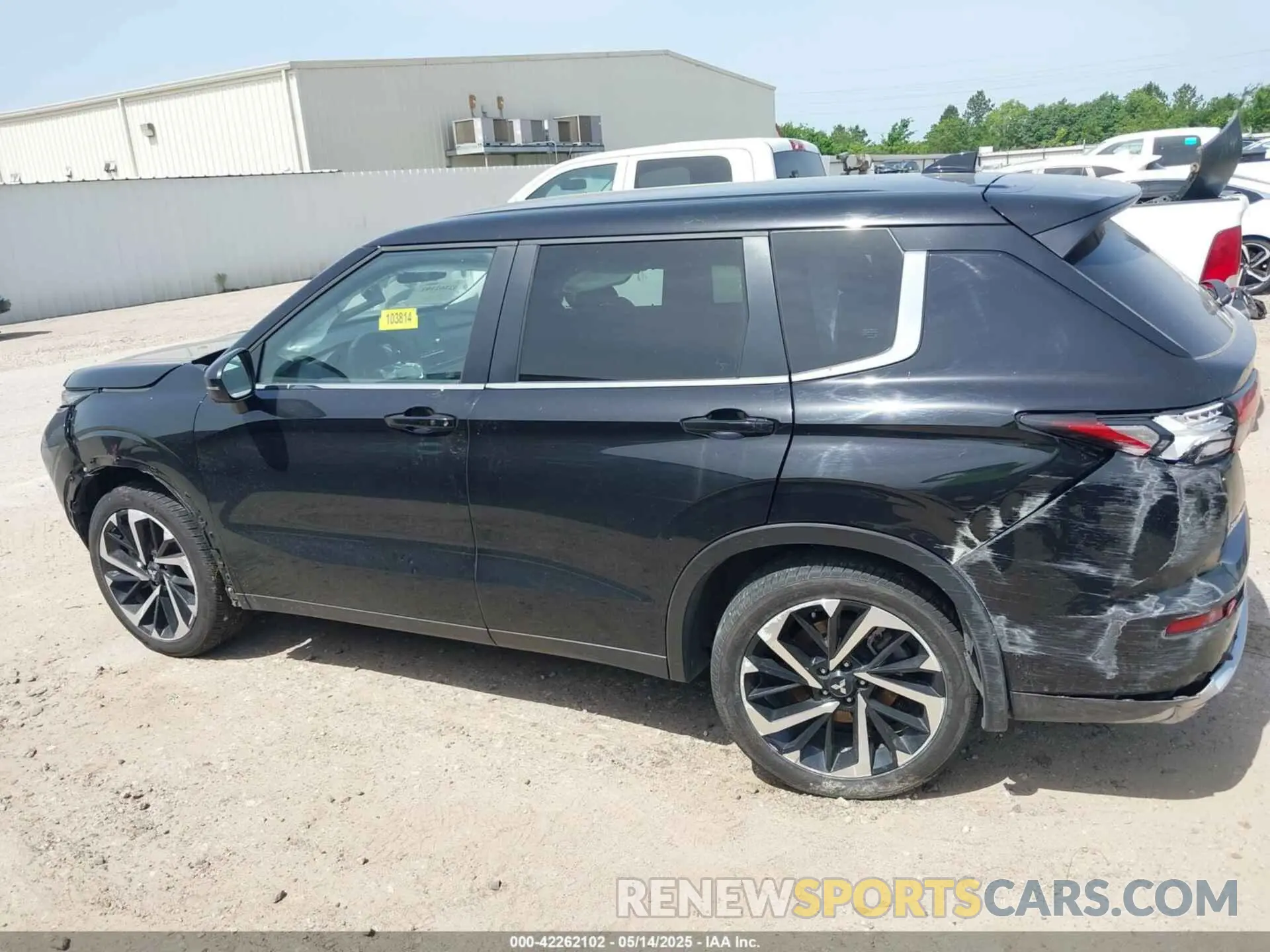 14 fotografías del automóvil dañado JA4J3VA81RZ068453 MITSUBISHI OUTLANDER 2024
