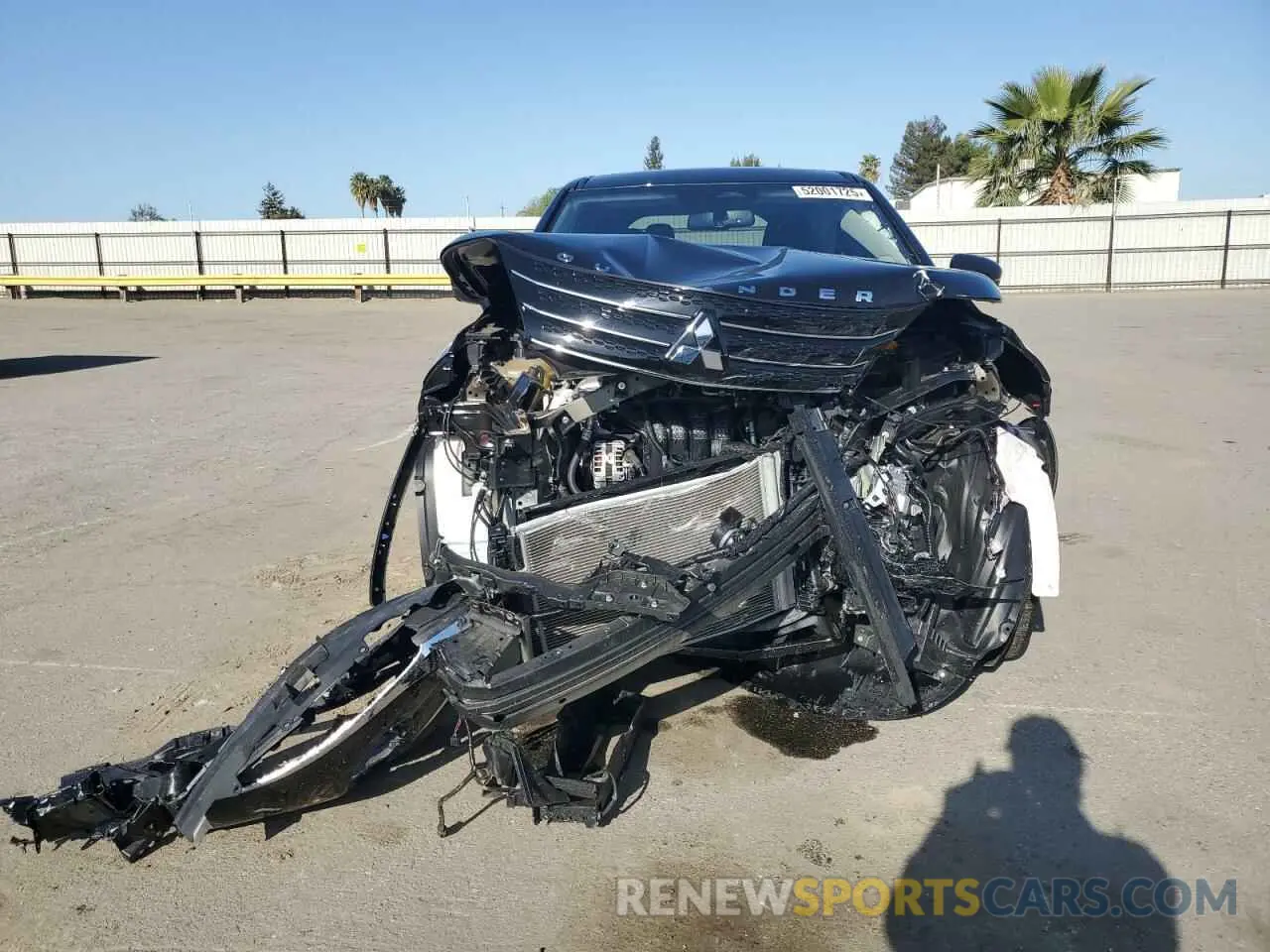 5 fotografías del automóvil dañado JA4J3VA81RZ074074 MITSUBISHI OUTLANDER 2024
