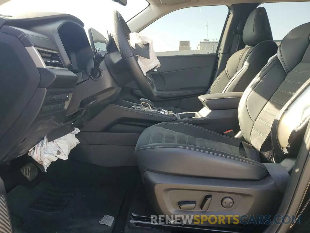 7 fotografías del automóvil dañado JA4J3VA81RZ074074 MITSUBISHI OUTLANDER 2024