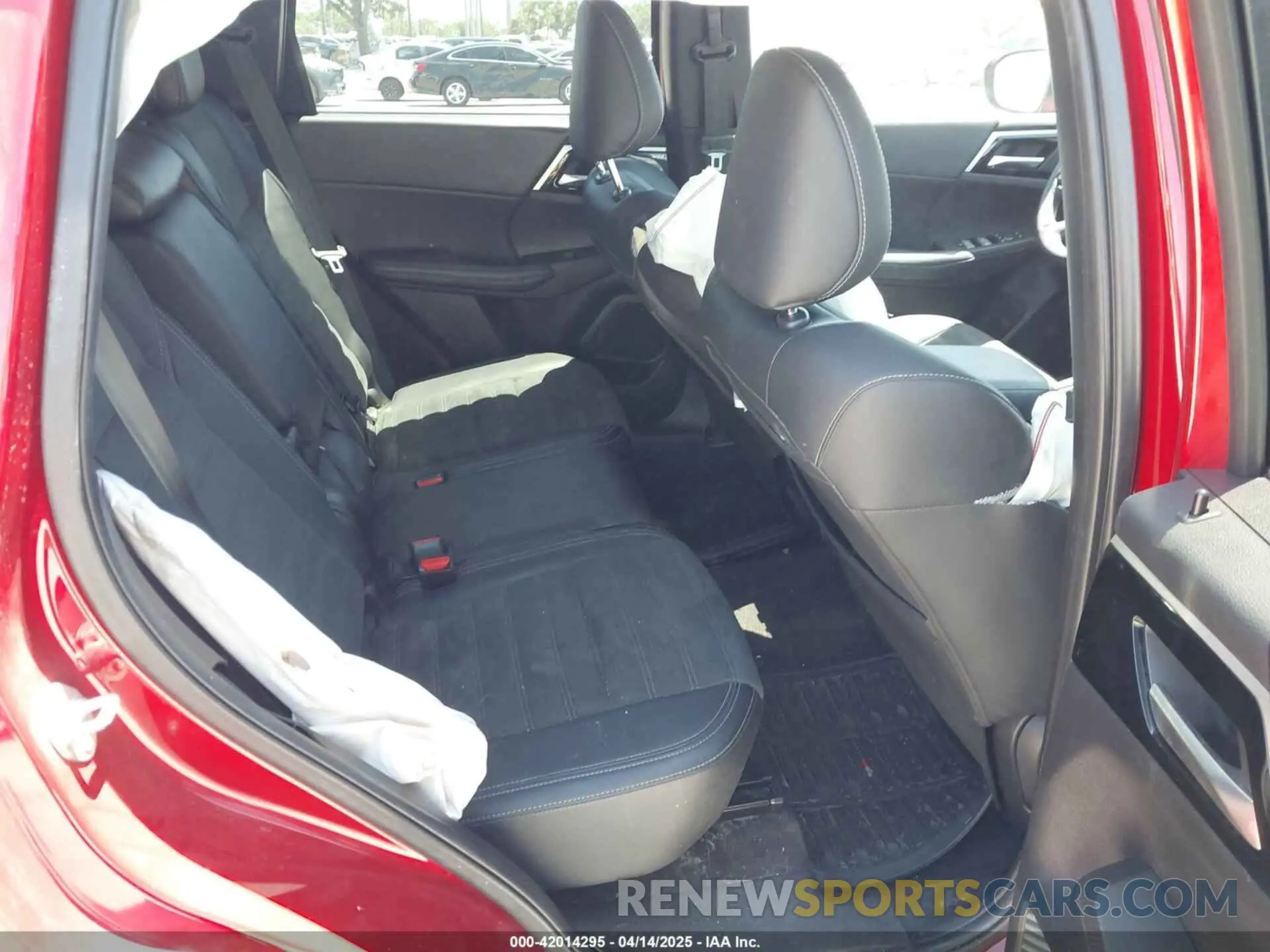 8 fotografías del automóvil dañado JA4J3VA82RZ016832 MITSUBISHI OUTLANDER 2024