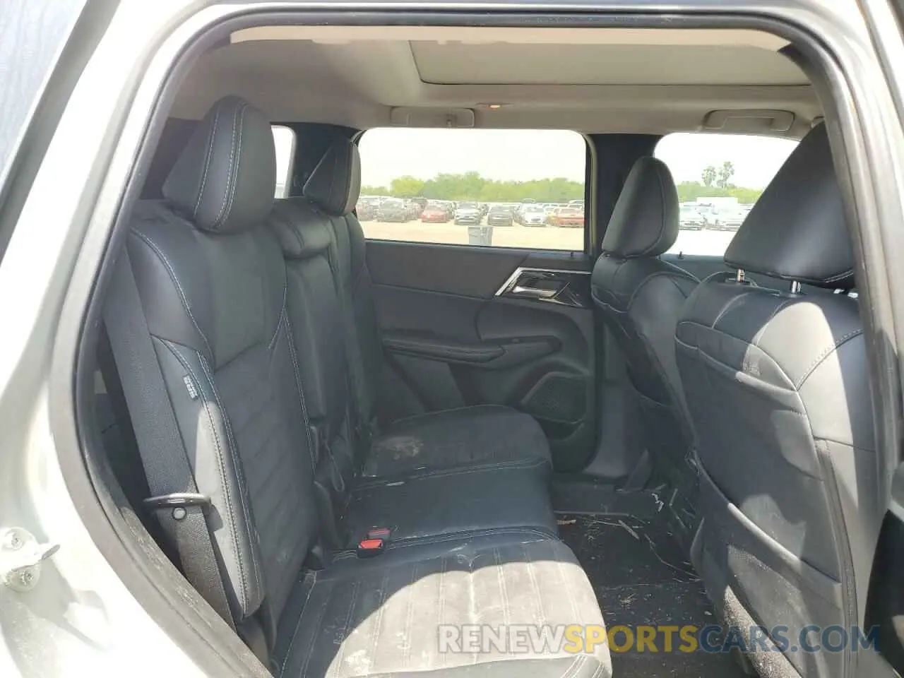 11 fotografías del automóvil dañado JA4J3VA82RZ035364 MITSUBISHI OUTLANDER 2024