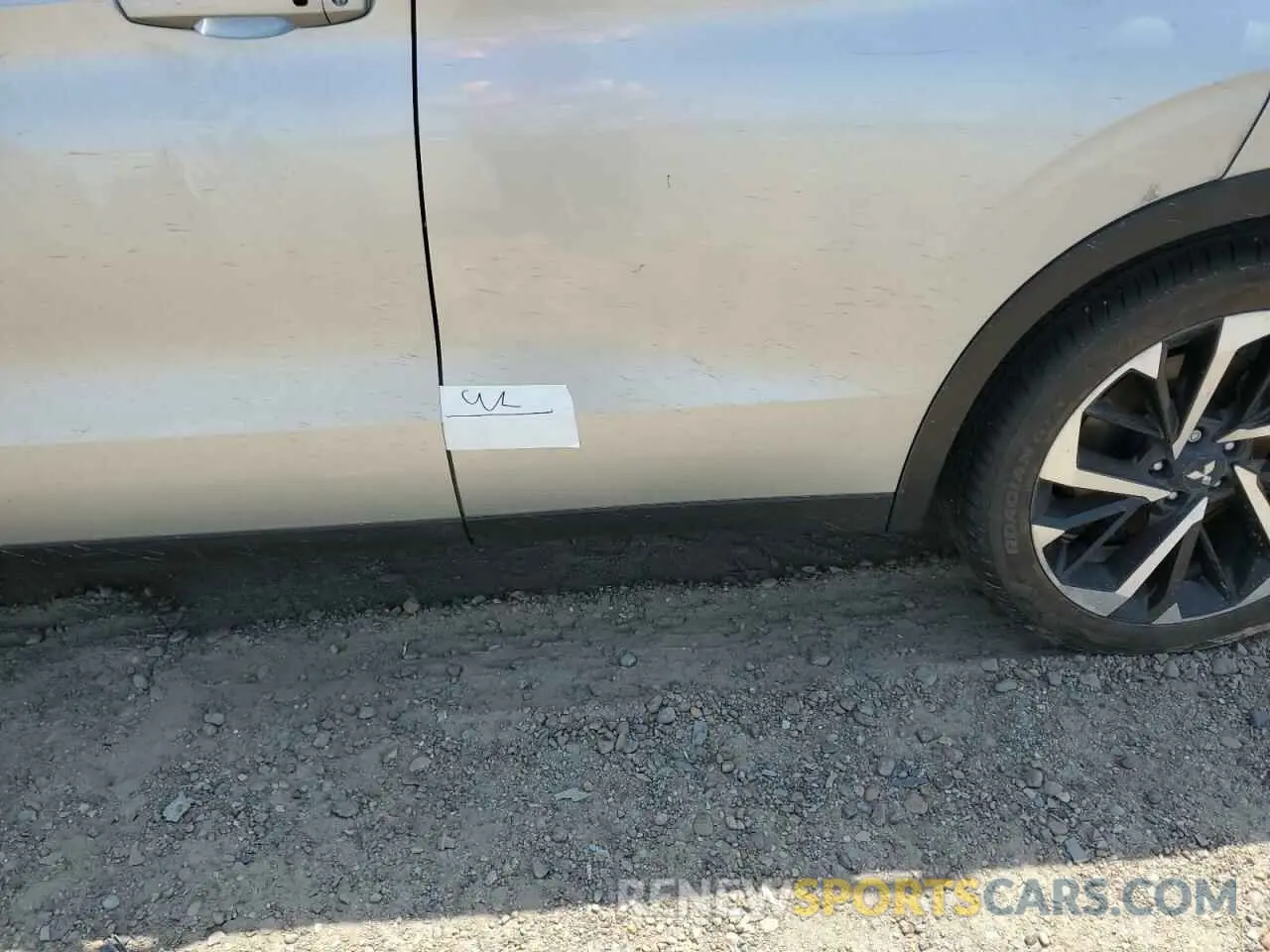 13 fotografías del automóvil dañado JA4J3VA82RZ035364 MITSUBISHI OUTLANDER 2024