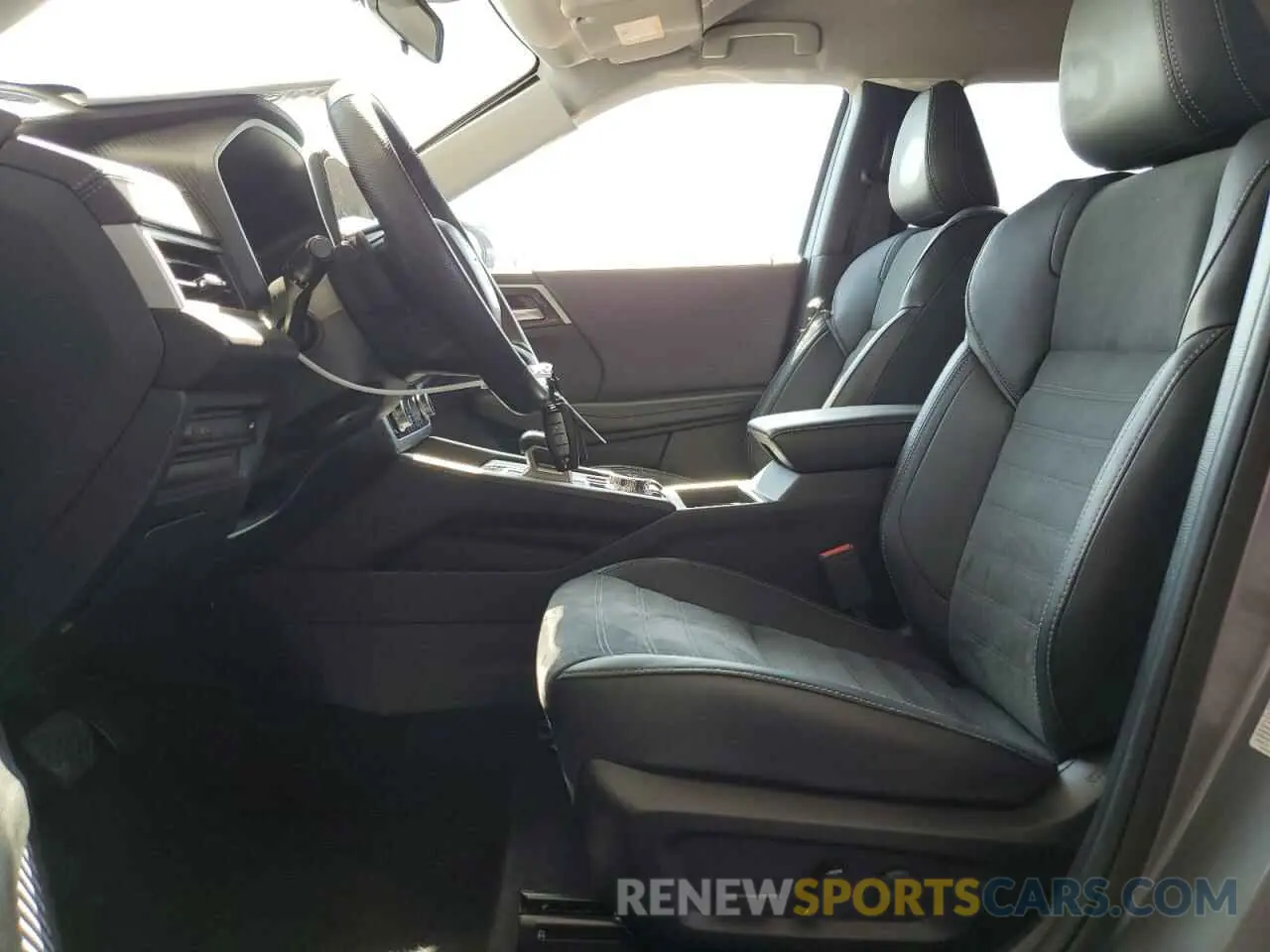 7 fotografías del automóvil dañado JA4J3VA82RZ041715 MITSUBISHI OUTLANDER 2024