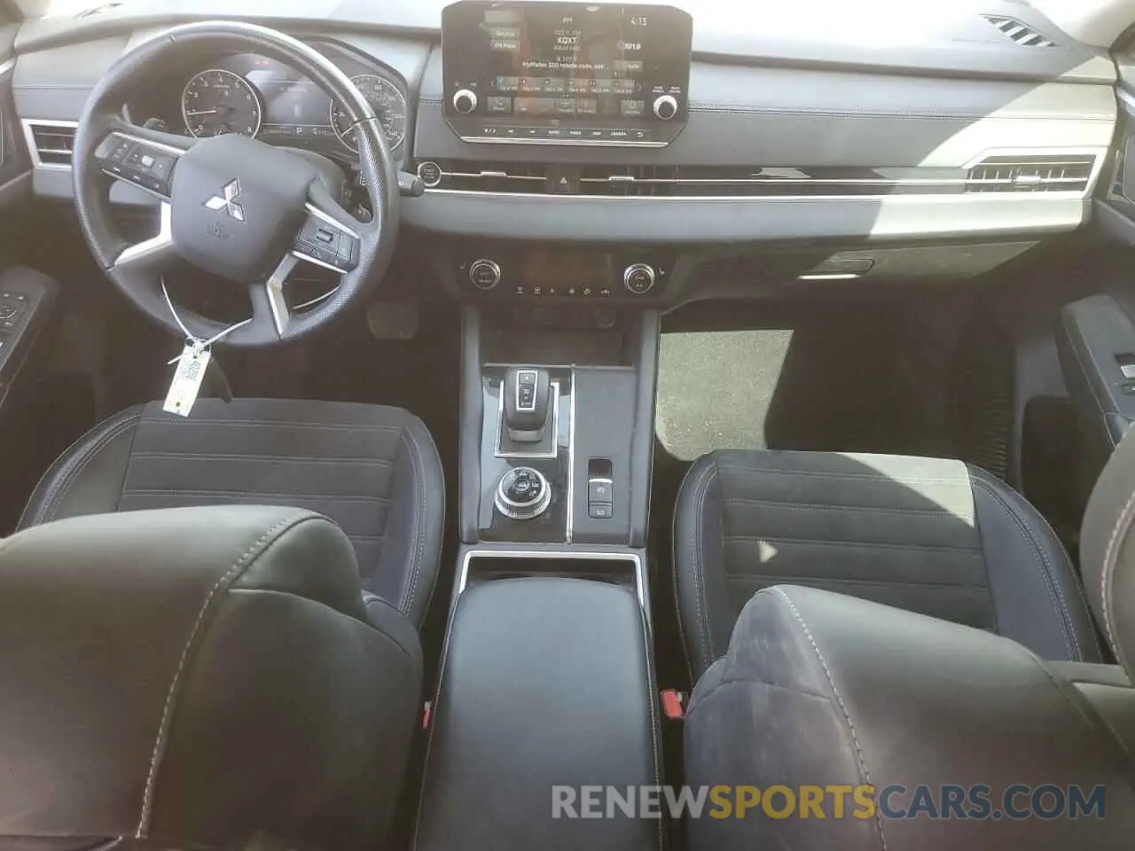8 fotografías del automóvil dañado JA4J3VA82RZ048129 MITSUBISHI OUTLANDER 2024