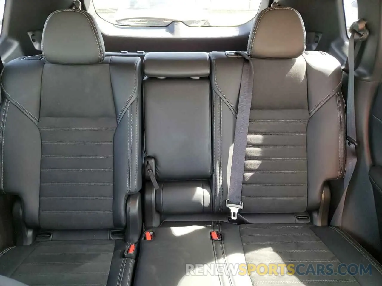 10 fotografías del automóvil dañado JA4J3VA82RZ069885 MITSUBISHI OUTLANDER 2024