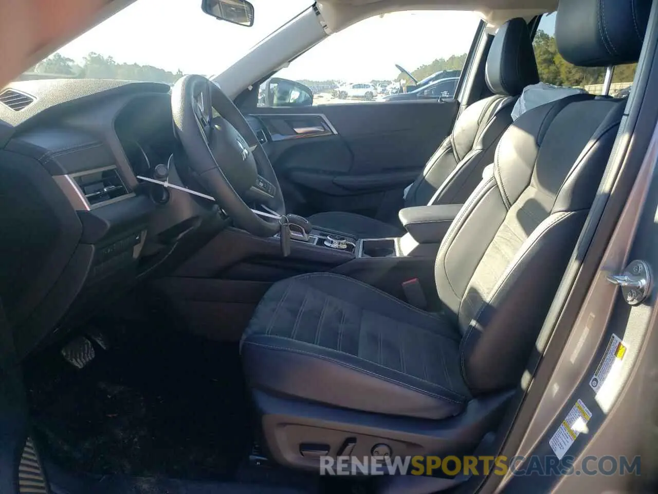 7 fotografías del automóvil dañado JA4J3VA83RZ043750 MITSUBISHI OUTLANDER 2024