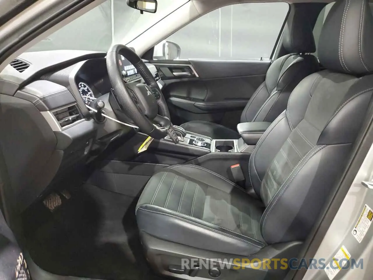 7 fotografías del automóvil dañado JA4J3VA83RZ072097 MITSUBISHI OUTLANDER 2024