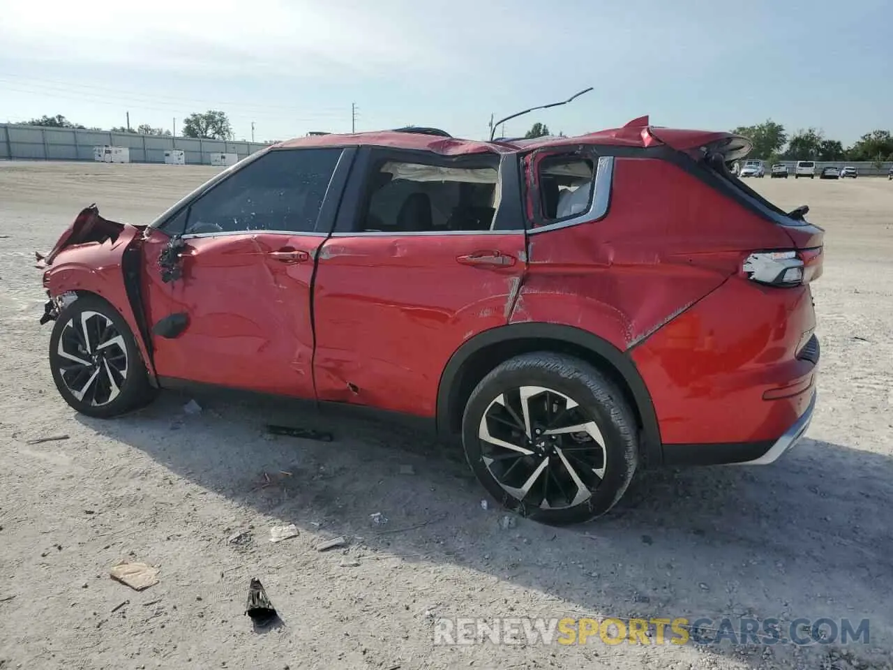 2 fotografías del automóvil dañado JA4J3VA83RZ077512 MITSUBISHI OUTLANDER 2024