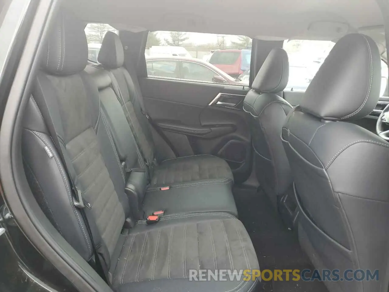 12 fotografías del automóvil dañado JA4J3VA84RZ007341 MITSUBISHI OUTLANDER 2024
