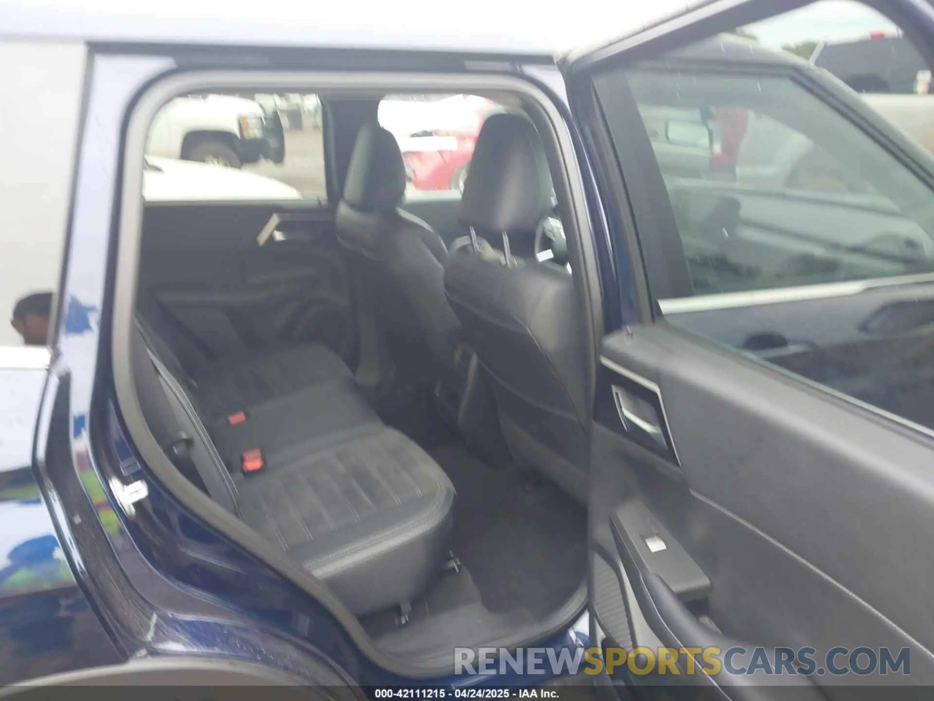 8 fotografías del automóvil dañado JA4J3VA84RZ064591 MITSUBISHI OUTLANDER 2024
