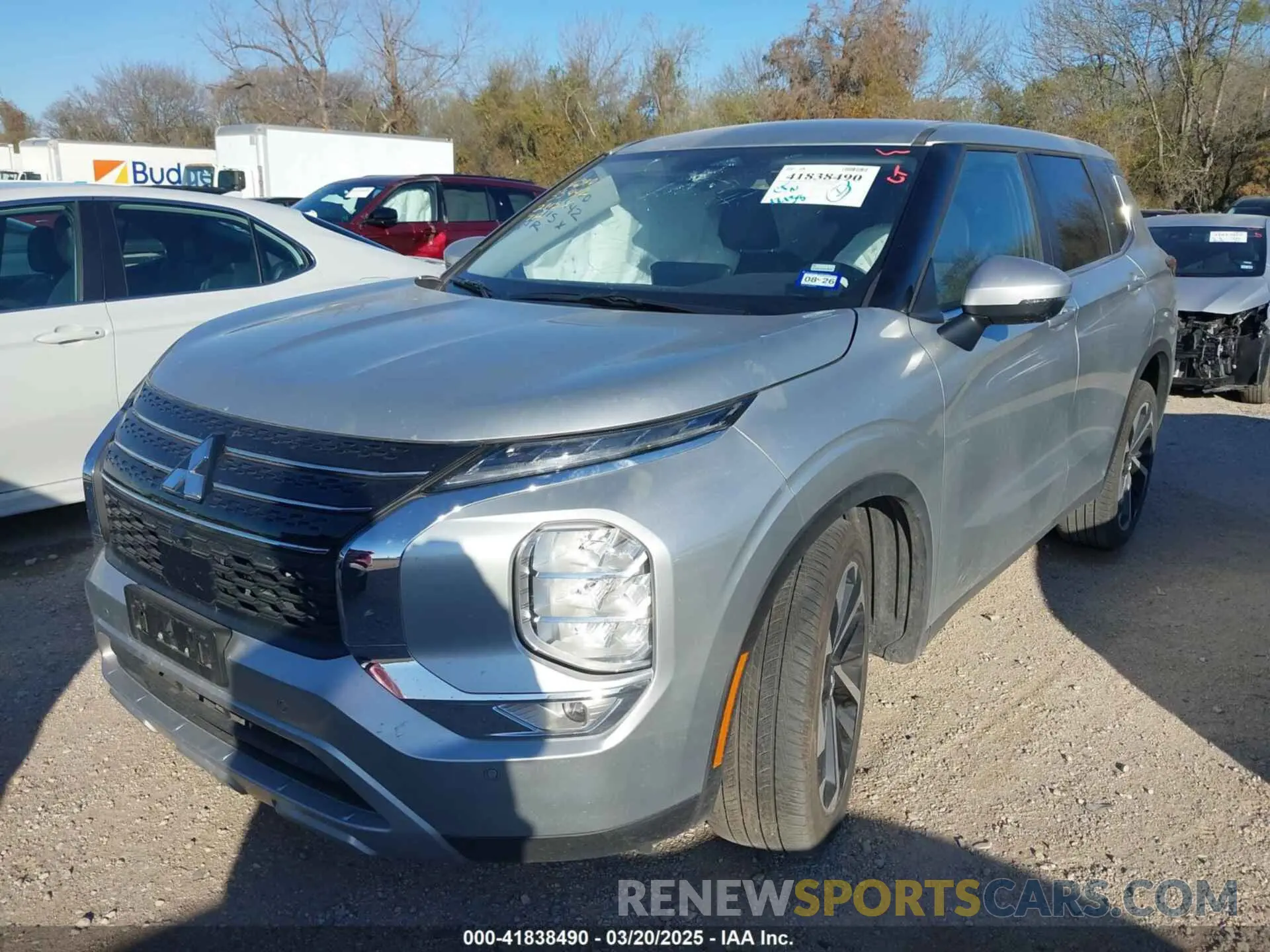 2 fotografías del automóvil dañado JA4J3VA86RZ082350 MITSUBISHI OUTLANDER 2024