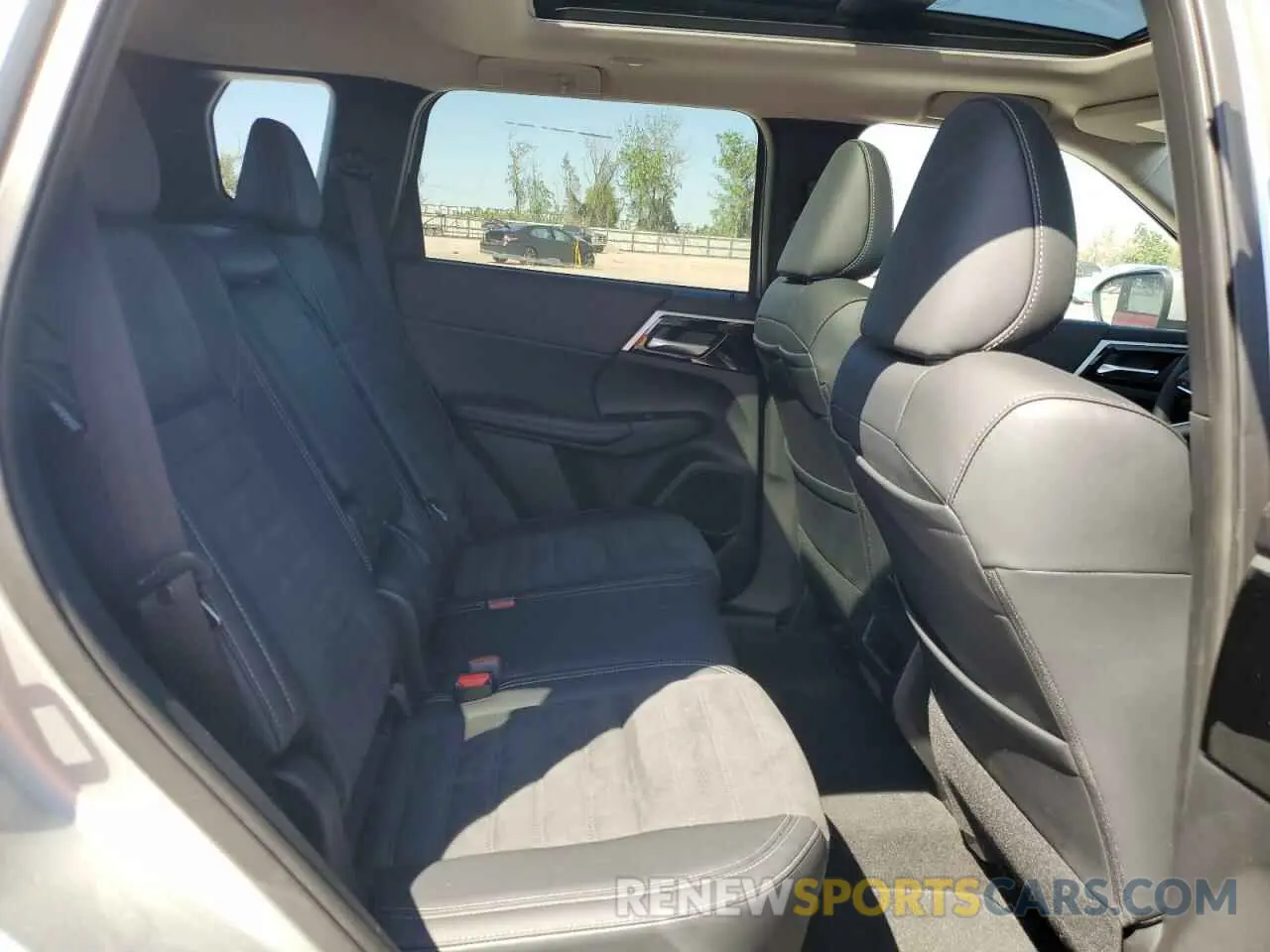 11 fotografías del automóvil dañado JA4J3VA87RZ071647 MITSUBISHI OUTLANDER 2024