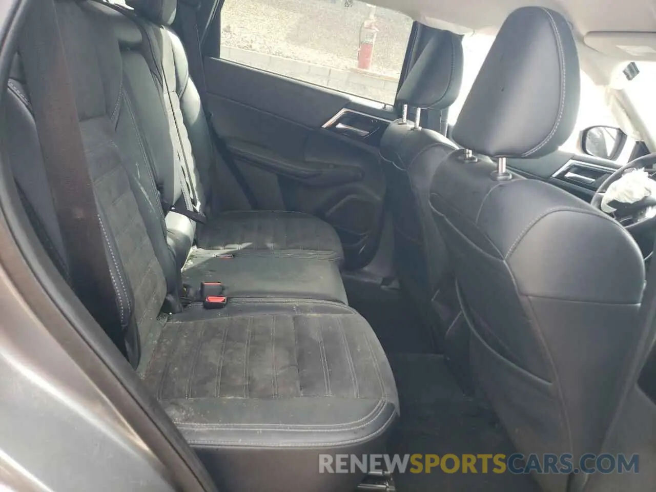 11 fotografías del automóvil dañado JA4J3VA88RZ021016 MITSUBISHI OUTLANDER 2024
