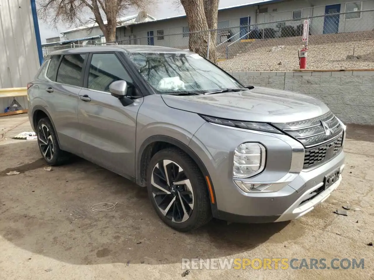 4 fotografías del automóvil dañado JA4J3VA88RZ021016 MITSUBISHI OUTLANDER 2024