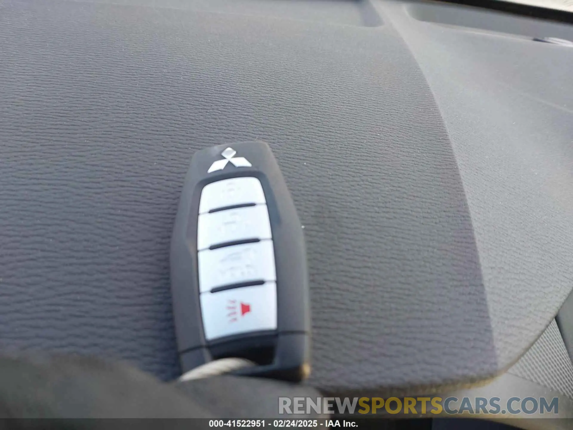 11 fotografías del automóvil dañado JA4J3VA89RZ032834 MITSUBISHI OUTLANDER 2024