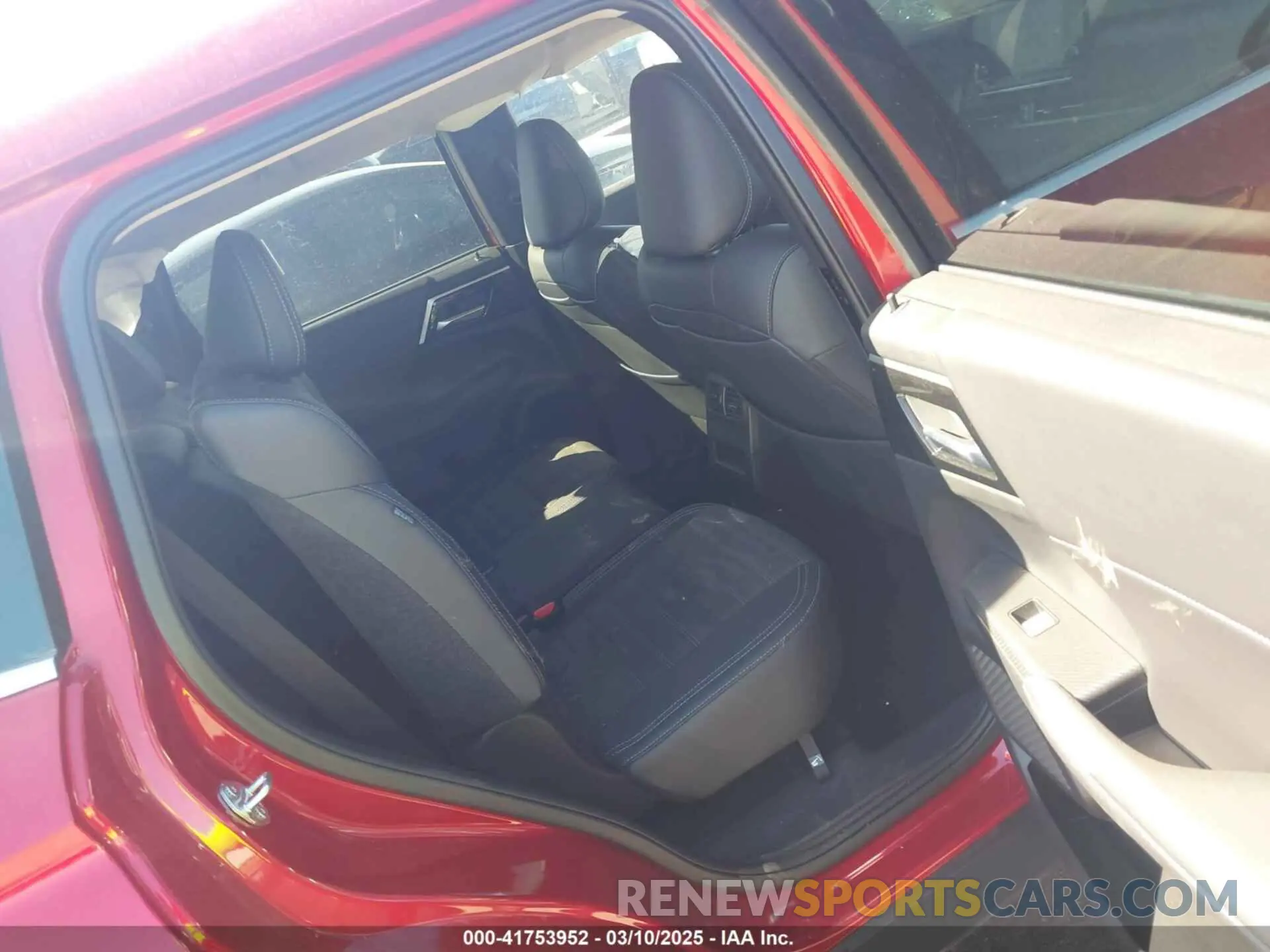 8 fotografías del automóvil dañado JA4J3VA8XRZ081086 MITSUBISHI OUTLANDER 2024