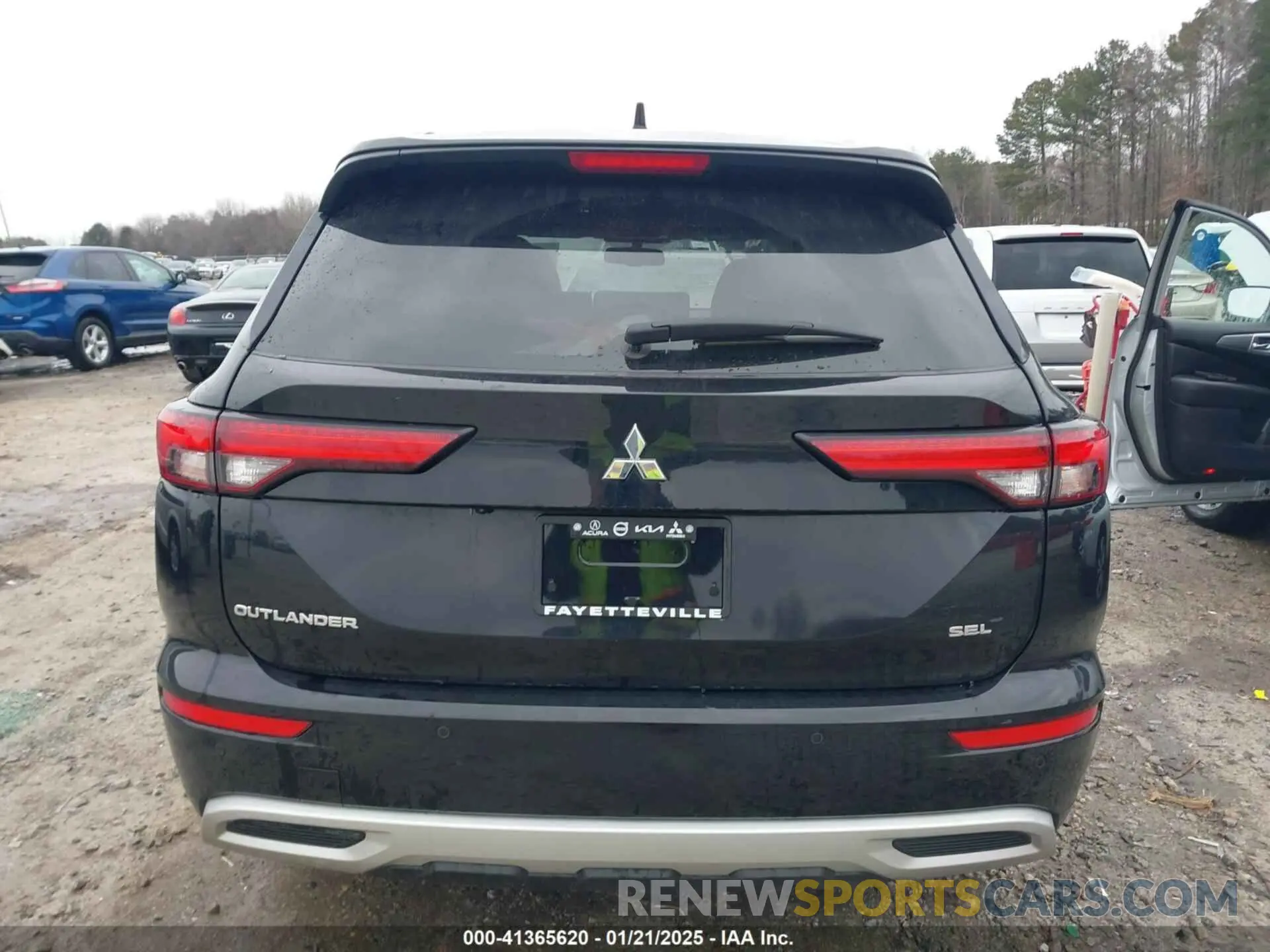 16 fotografías del automóvil dañado JA4J3WA80RZ006385 MITSUBISHI OUTLANDER 2024