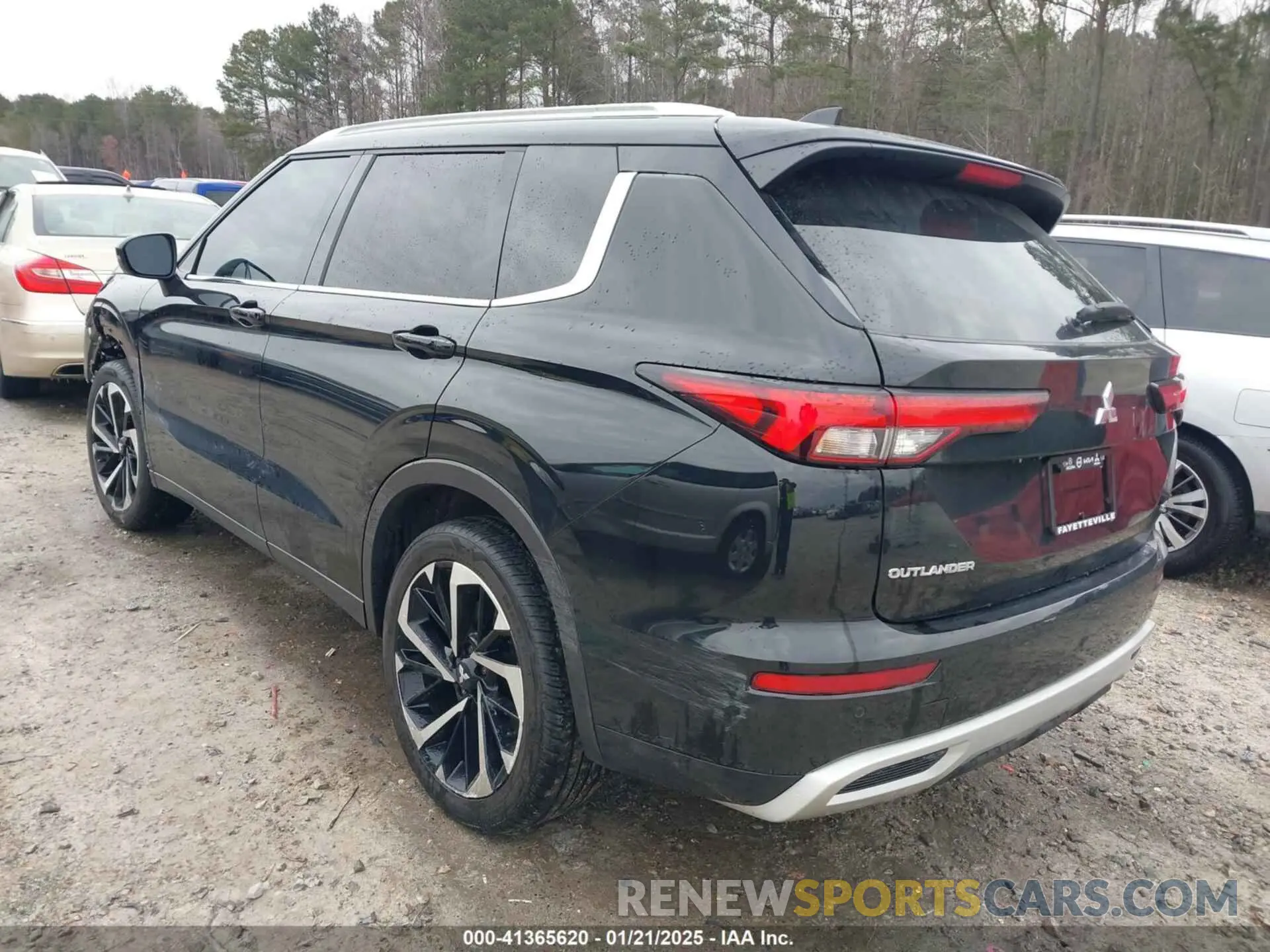 3 fotografías del automóvil dañado JA4J3WA80RZ006385 MITSUBISHI OUTLANDER 2024