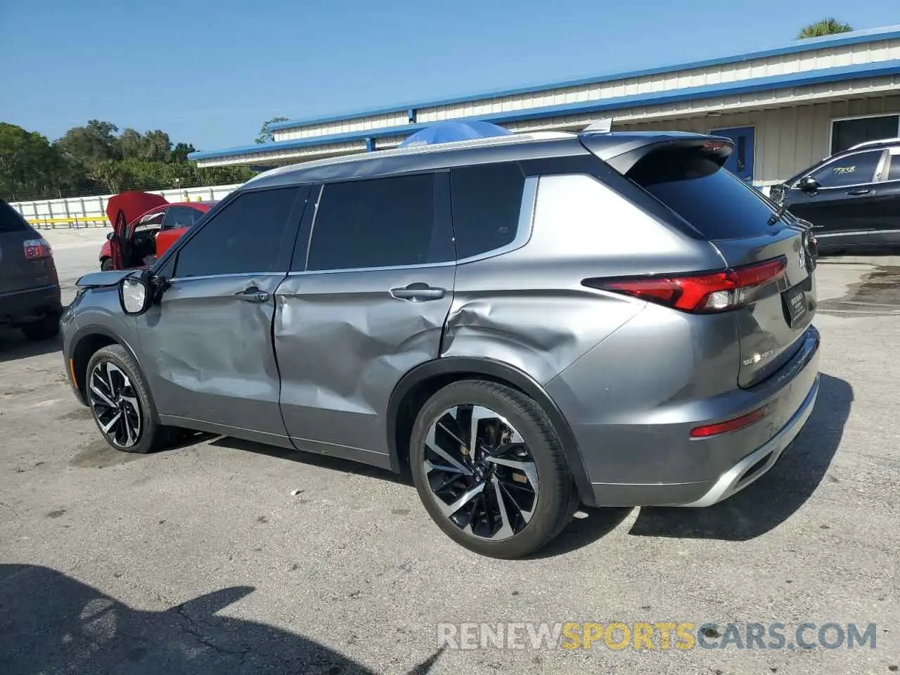 2 fotografías del automóvil dañado JA4J3WA80RZ010405 MITSUBISHI OUTLANDER 2024