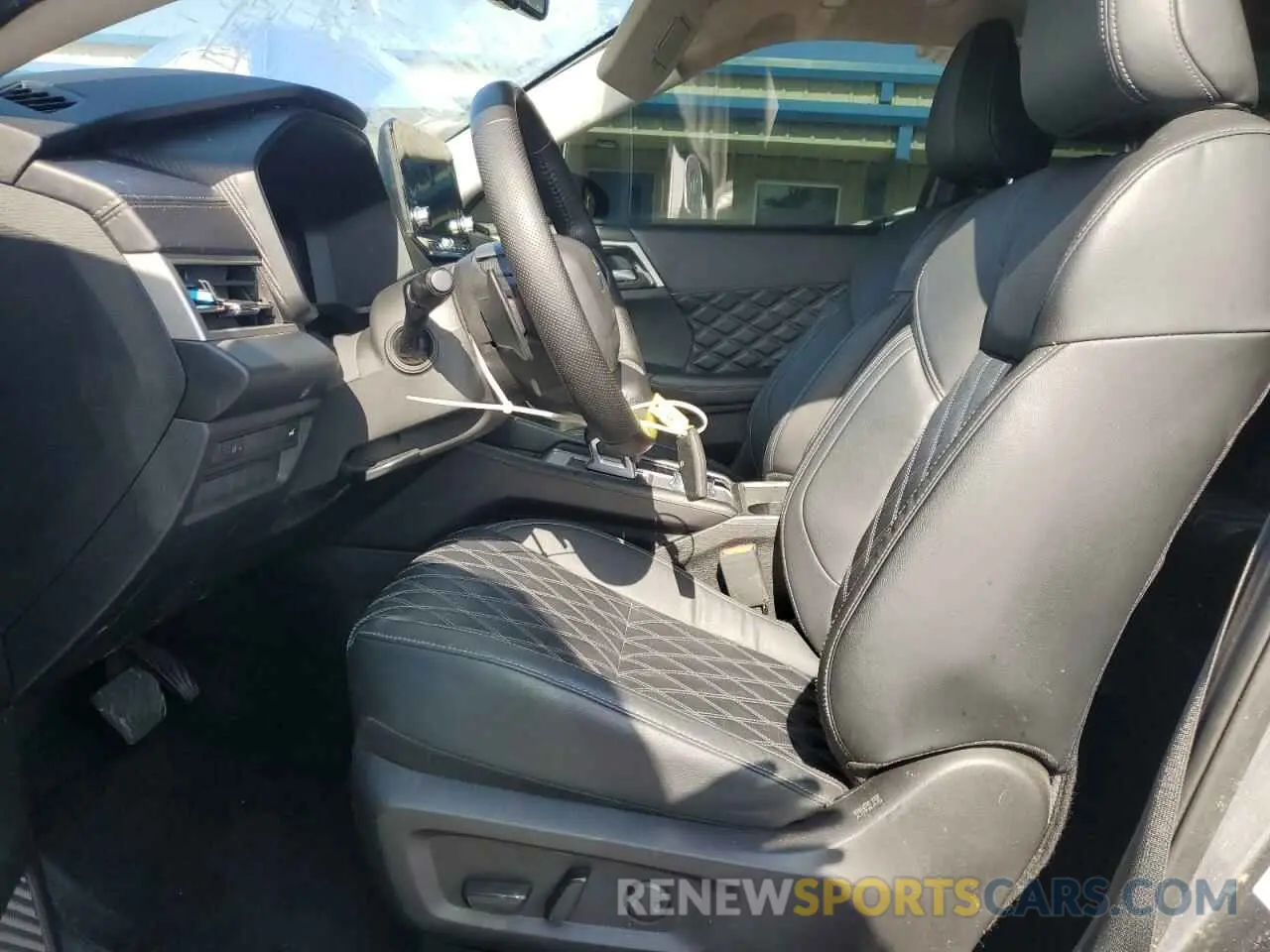 7 fotografías del automóvil dañado JA4J3WA80RZ010405 MITSUBISHI OUTLANDER 2024