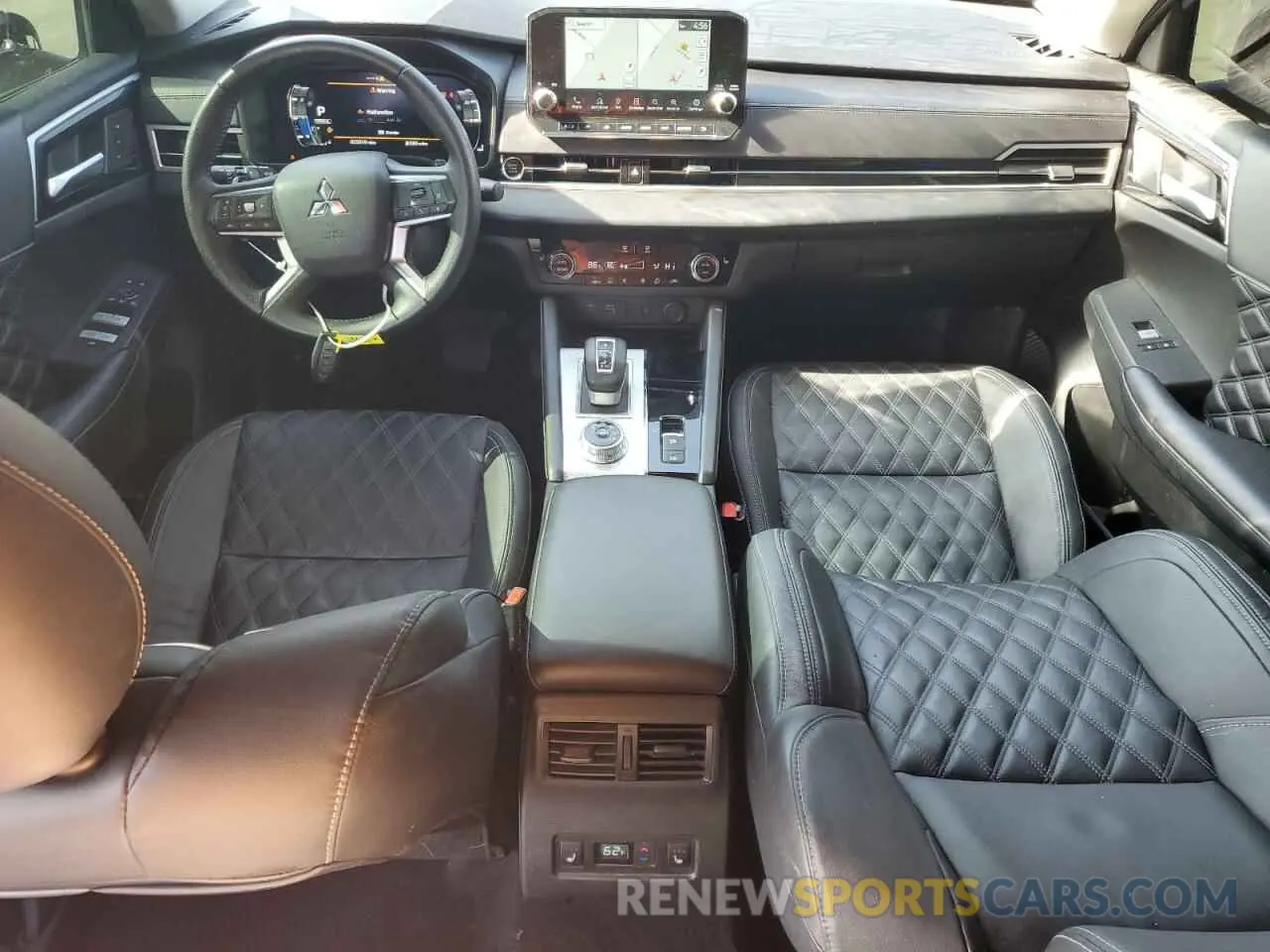 8 fotografías del automóvil dañado JA4J3WA80RZ010405 MITSUBISHI OUTLANDER 2024