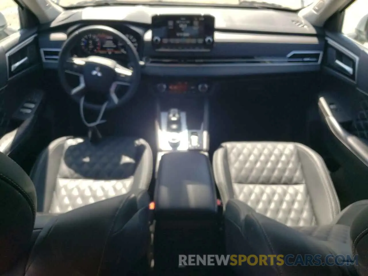 8 fotografías del automóvil dañado JA4J3WA83RZ016375 MITSUBISHI OUTLANDER 2024