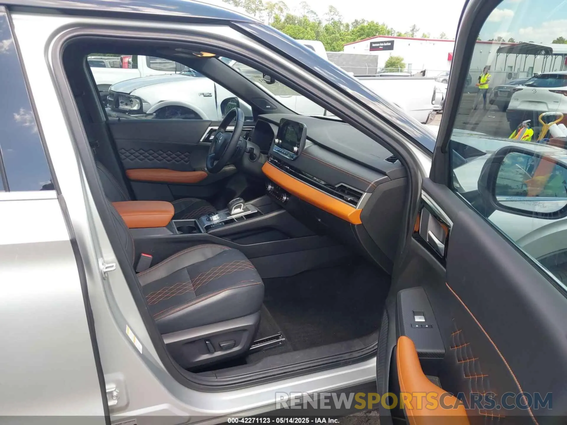 5 fotografías del automóvil dañado JA4J3WA84RZ002792 MITSUBISHI OUTLANDER 2024