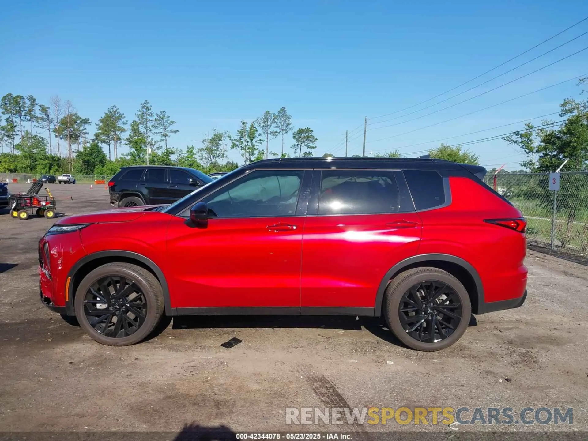 14 fotografías del automóvil dañado JA4J3WA85RZ079008 MITSUBISHI OUTLANDER 2024