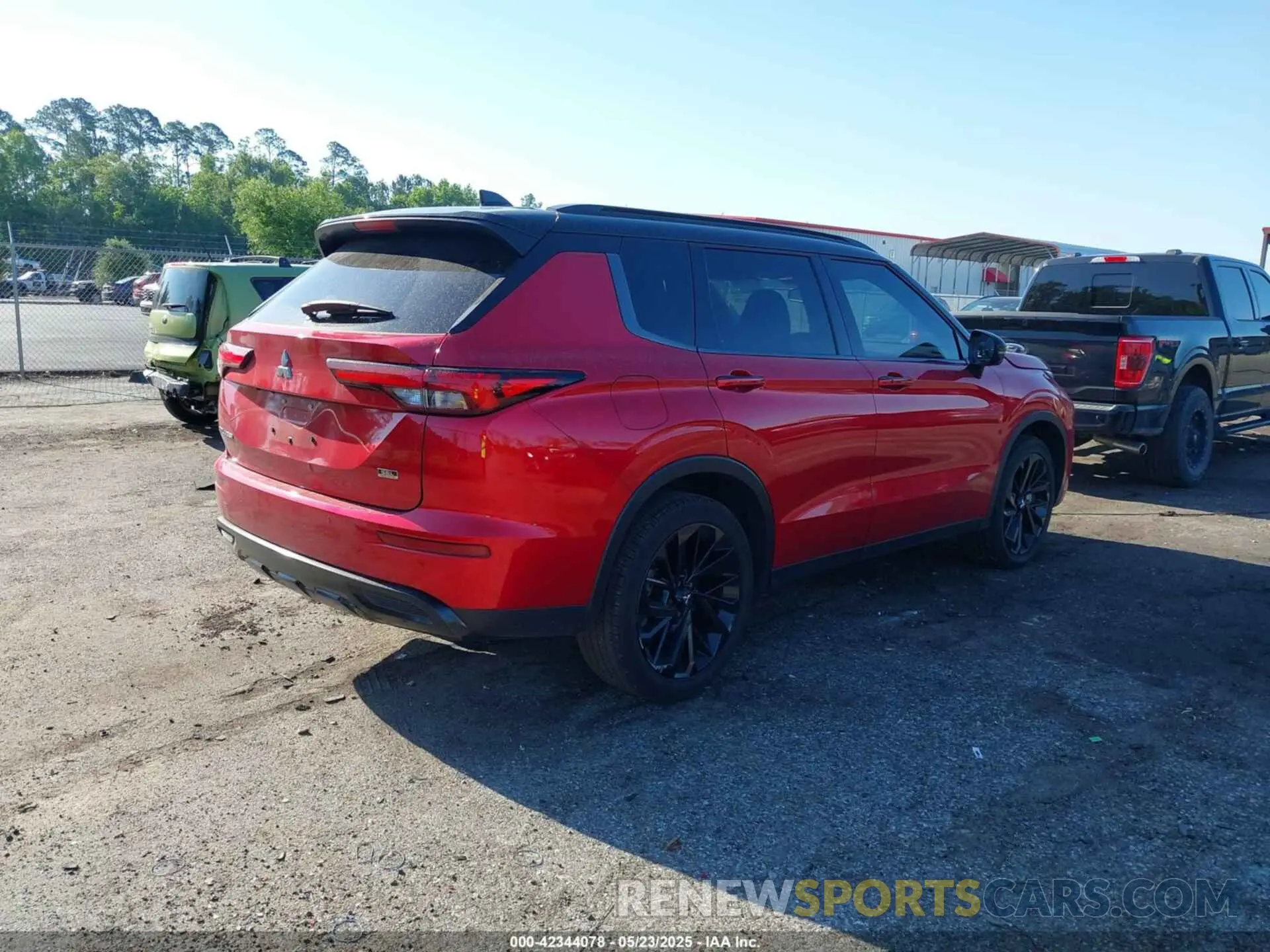 4 fotografías del automóvil dañado JA4J3WA85RZ079008 MITSUBISHI OUTLANDER 2024