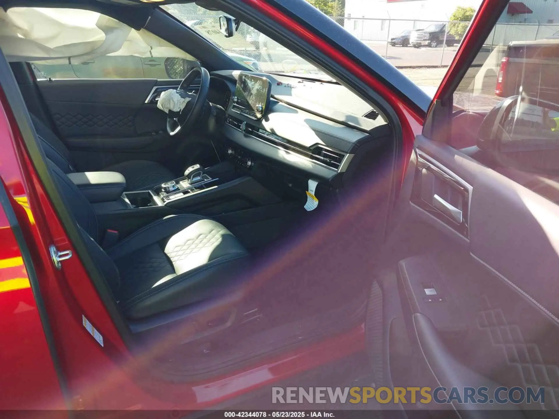 5 fotografías del automóvil dañado JA4J3WA85RZ079008 MITSUBISHI OUTLANDER 2024