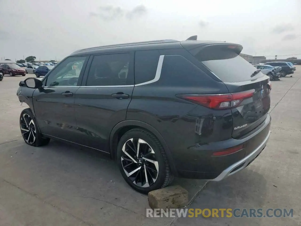 2 fotografías del automóvil dañado JA4J3WA87RZ044535 MITSUBISHI OUTLANDER 2024