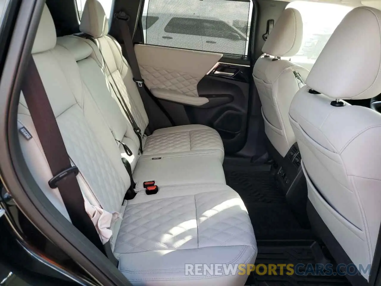 11 fotografías del automóvil dañado JA4J3WA87RZ062355 MITSUBISHI OUTLANDER 2024