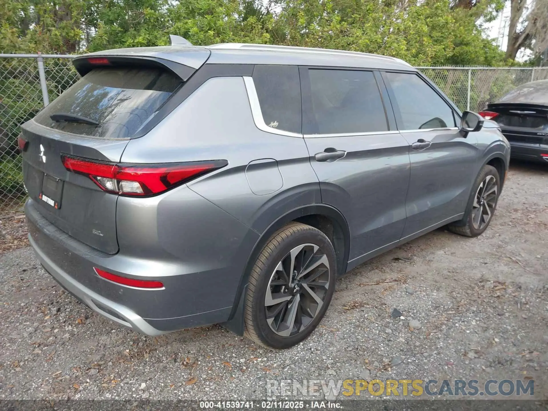 4 fotografías del automóvil dañado JA4J3WA88RZ012242 MITSUBISHI OUTLANDER 2024