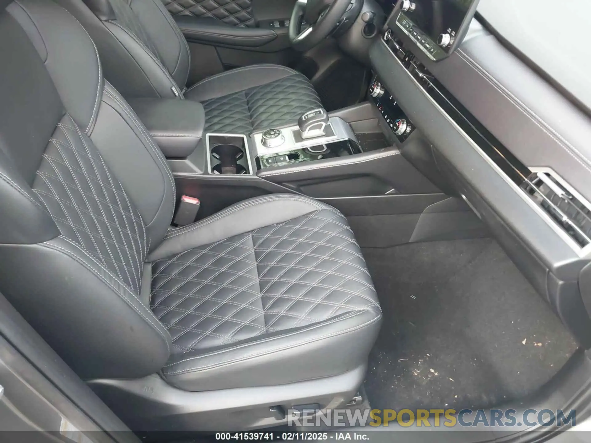 5 fotografías del automóvil dañado JA4J3WA88RZ012242 MITSUBISHI OUTLANDER 2024