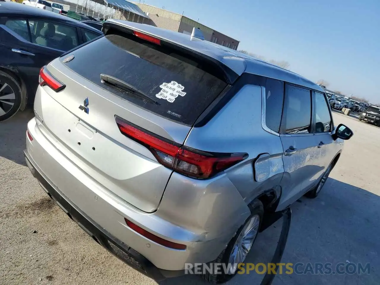 3 fotografías del automóvil dañado JA4J4UA81RZ020474 MITSUBISHI OUTLANDER 2024