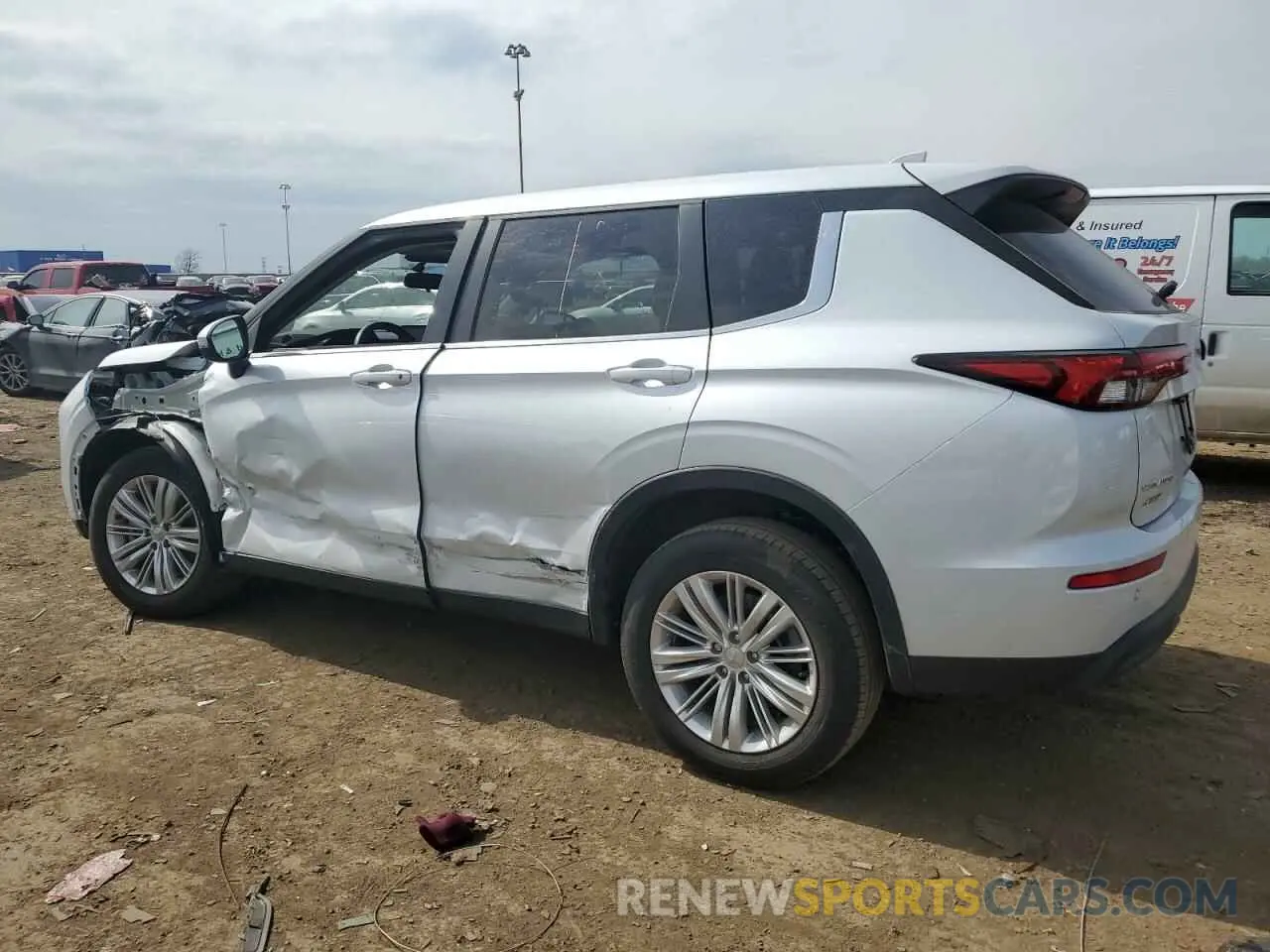 2 fotografías del automóvil dañado JA4J4UA85RZ076482 MITSUBISHI OUTLANDER 2024