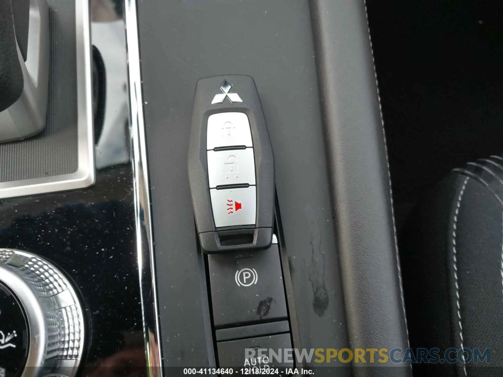 11 fotografías del automóvil dañado JA4J4UA88RZ038521 MITSUBISHI OUTLANDER 2024