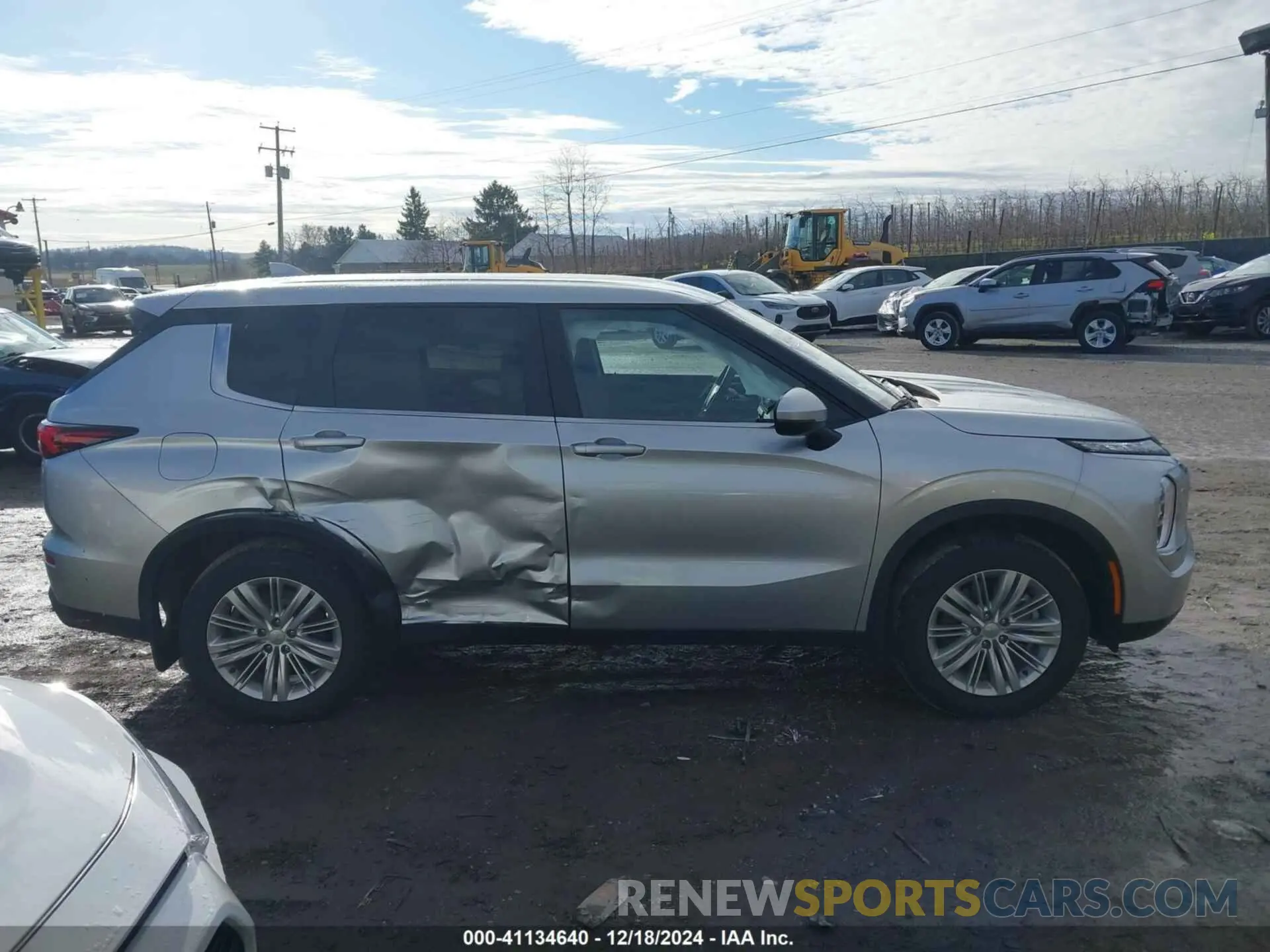 13 fotografías del automóvil dañado JA4J4UA88RZ038521 MITSUBISHI OUTLANDER 2024