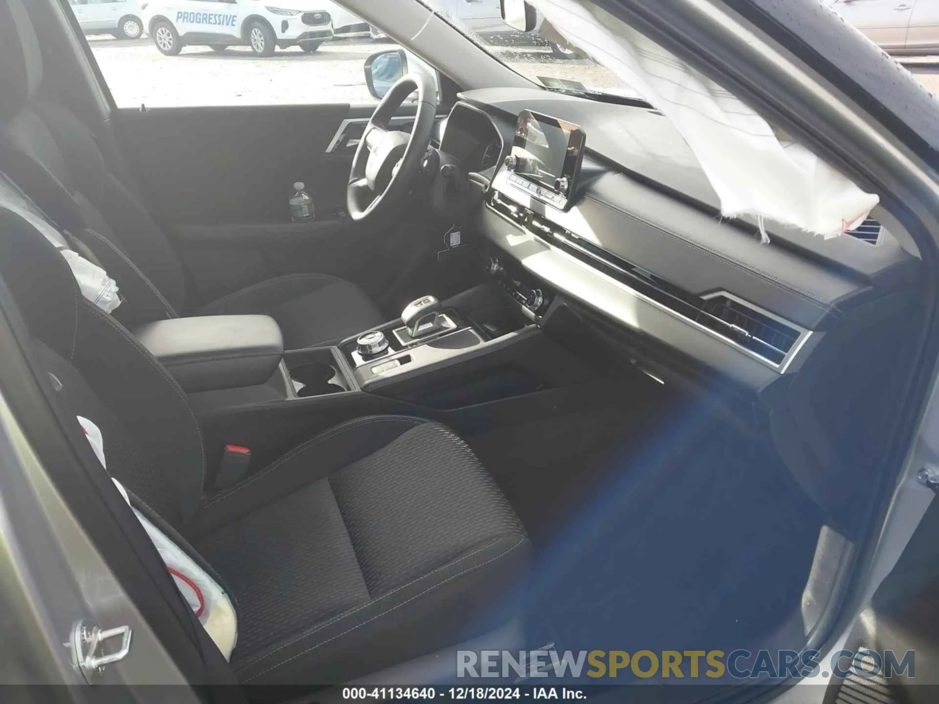 5 fotografías del automóvil dañado JA4J4UA88RZ038521 MITSUBISHI OUTLANDER 2024
