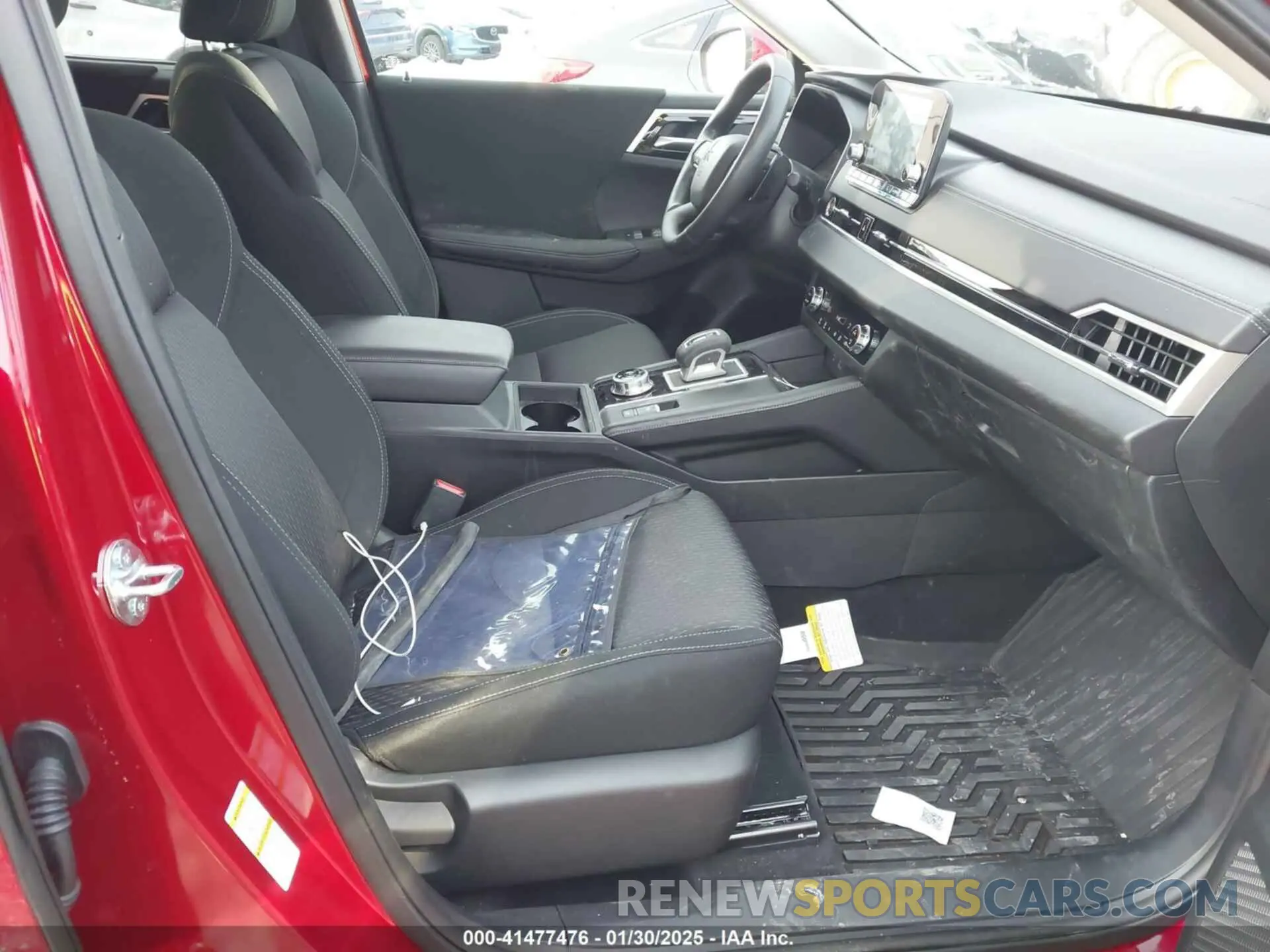 5 fotografías del automóvil dañado JA4J4UA88RZ073298 MITSUBISHI OUTLANDER 2024