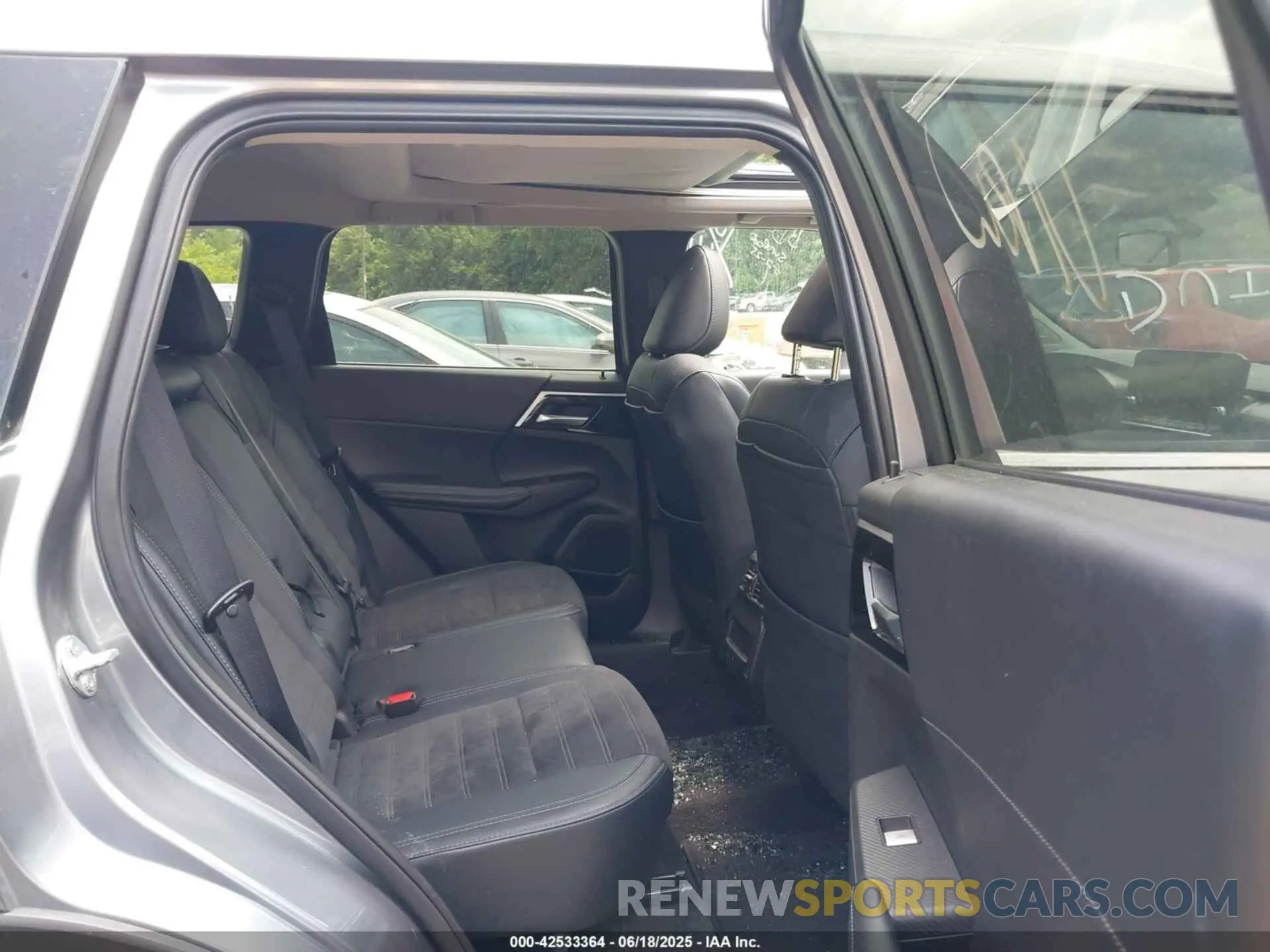 8 fotografías del automóvil dañado JA4J4VA80RZ038129 MITSUBISHI OUTLANDER 2024